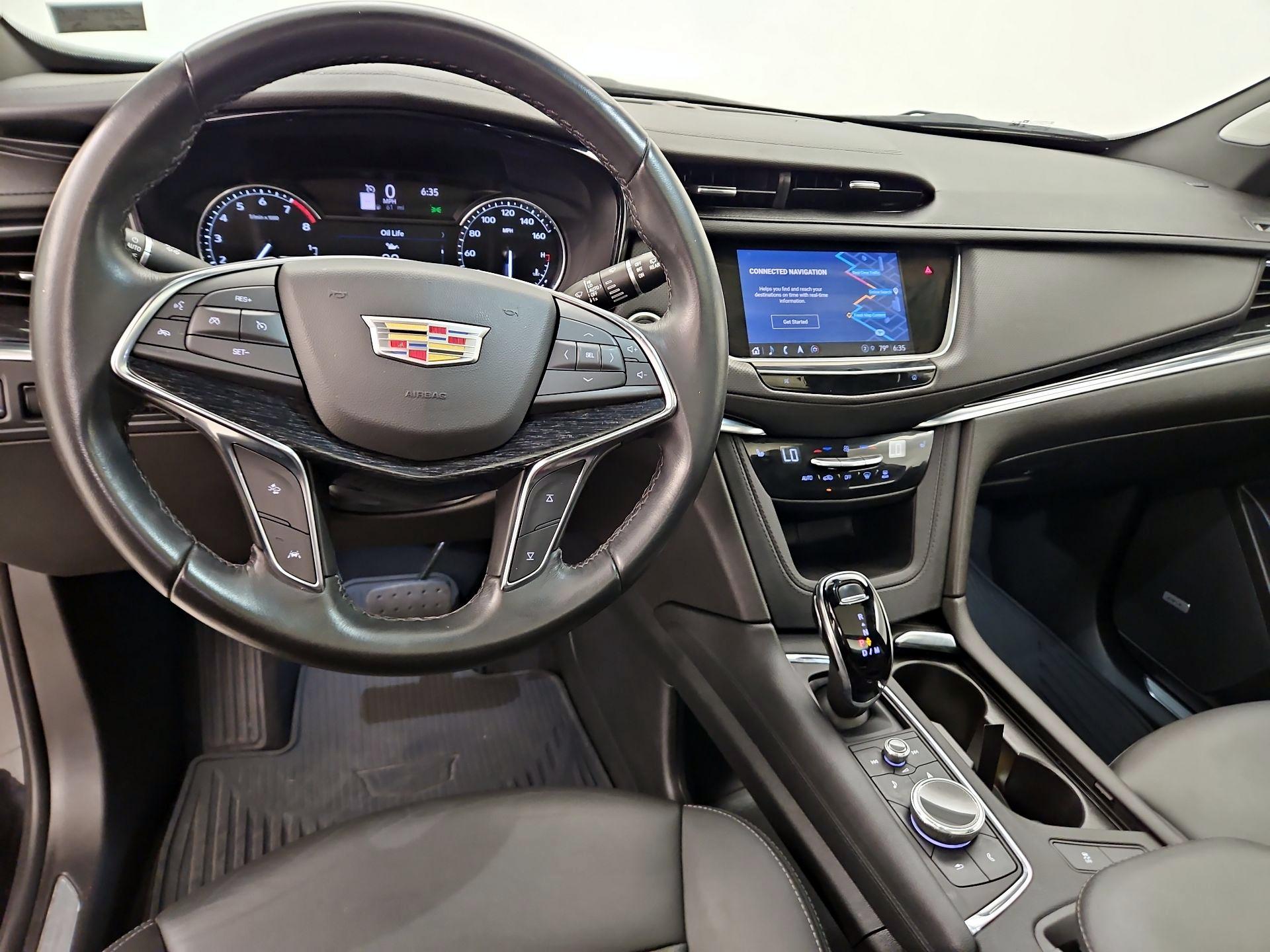 Thumbnail: 2022 Cadillac XT5 - 9