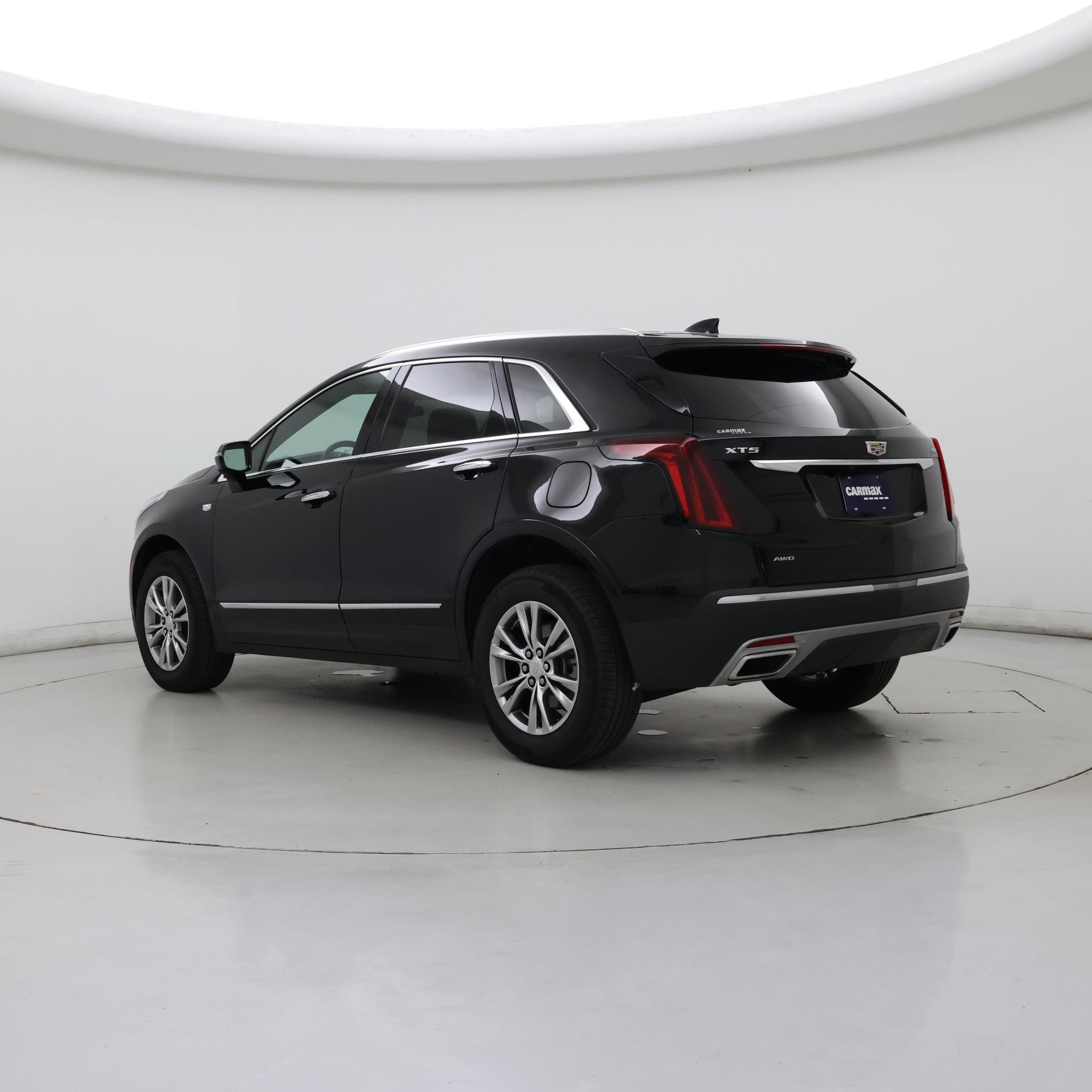 Thumbnail: 2022 Cadillac XT5 - 2