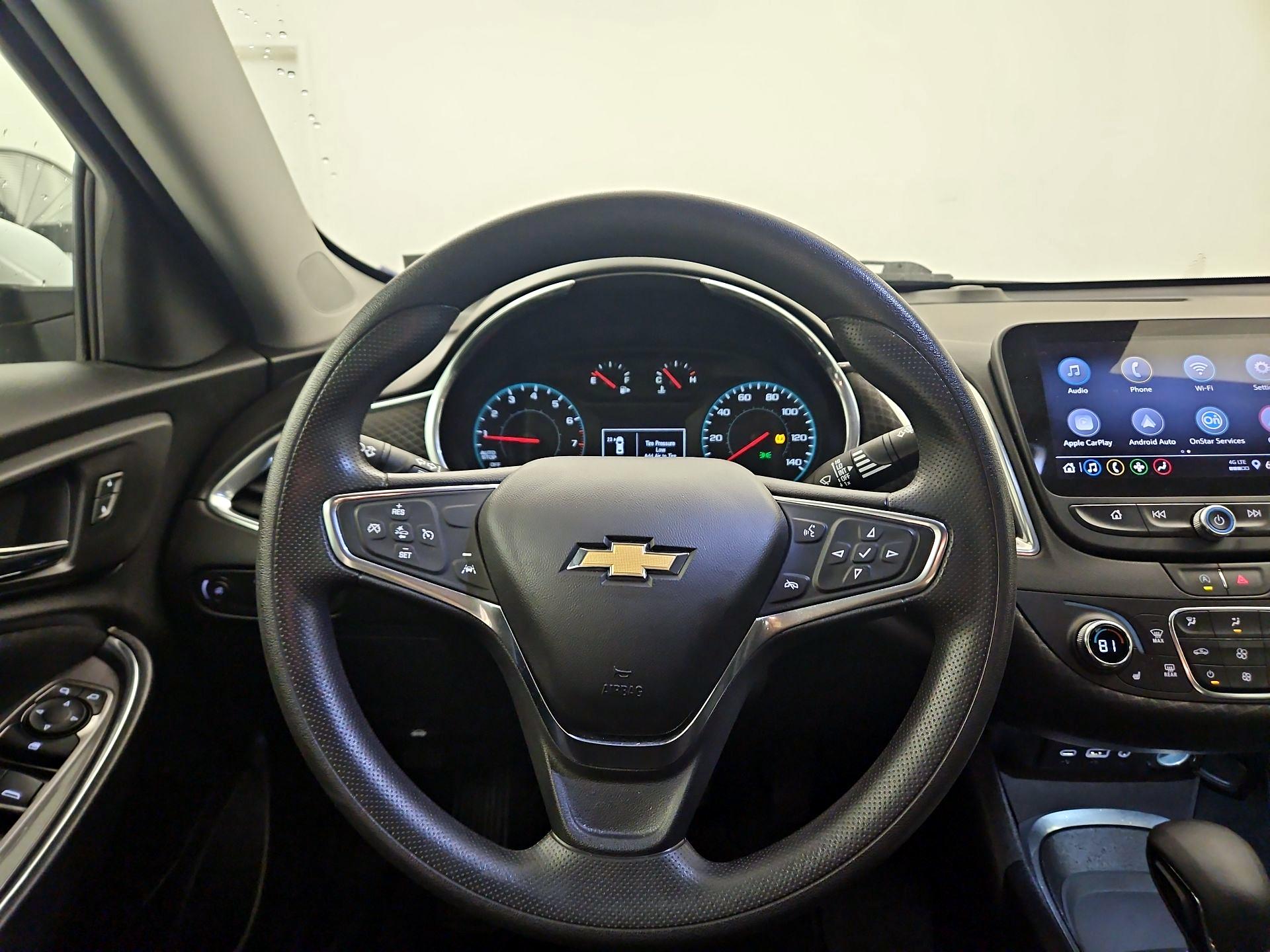 Thumbnail: 2021 Chevrolet Malibu - 10