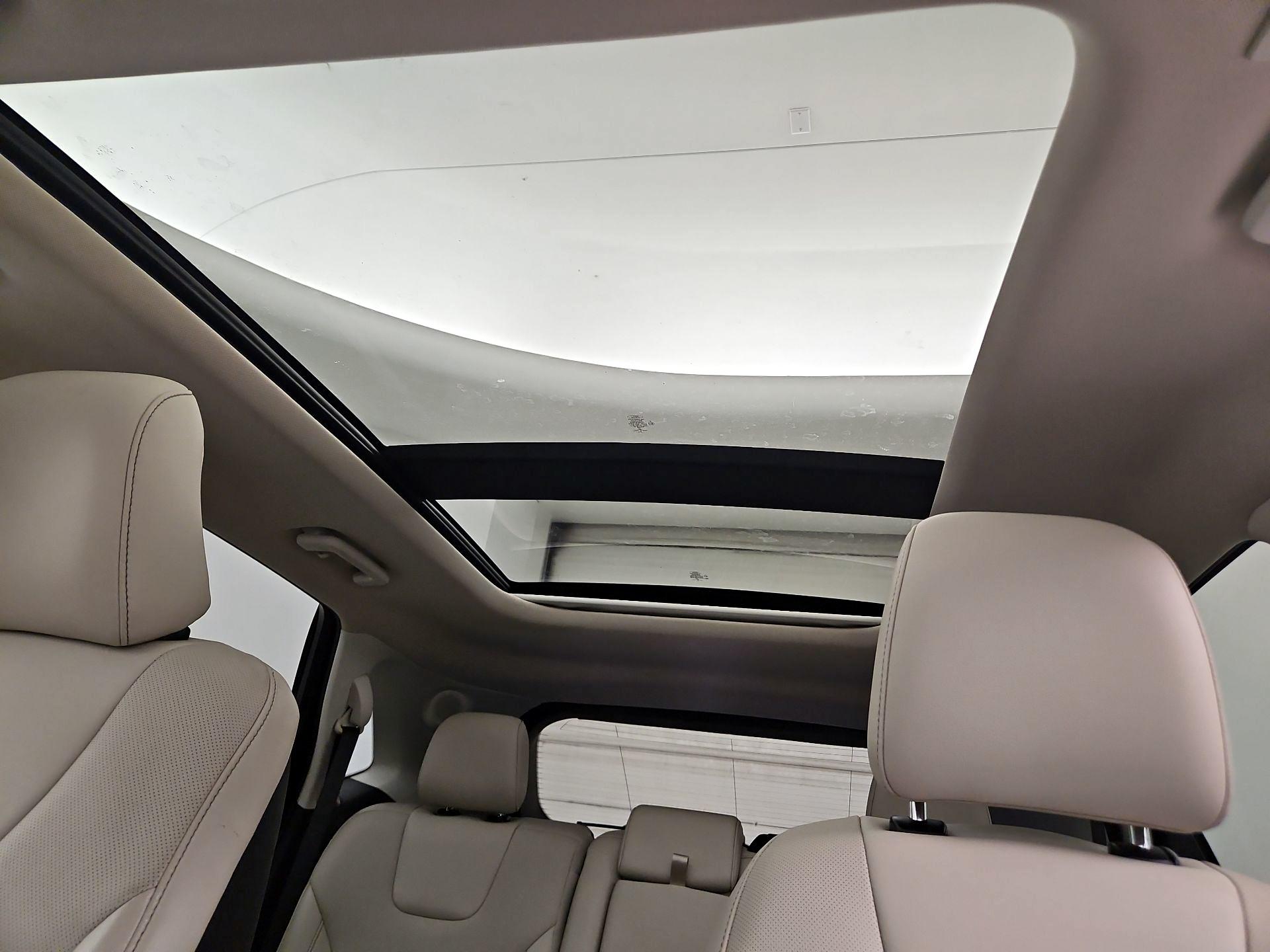 Thumbnail: 2022 Ford Edge - 20