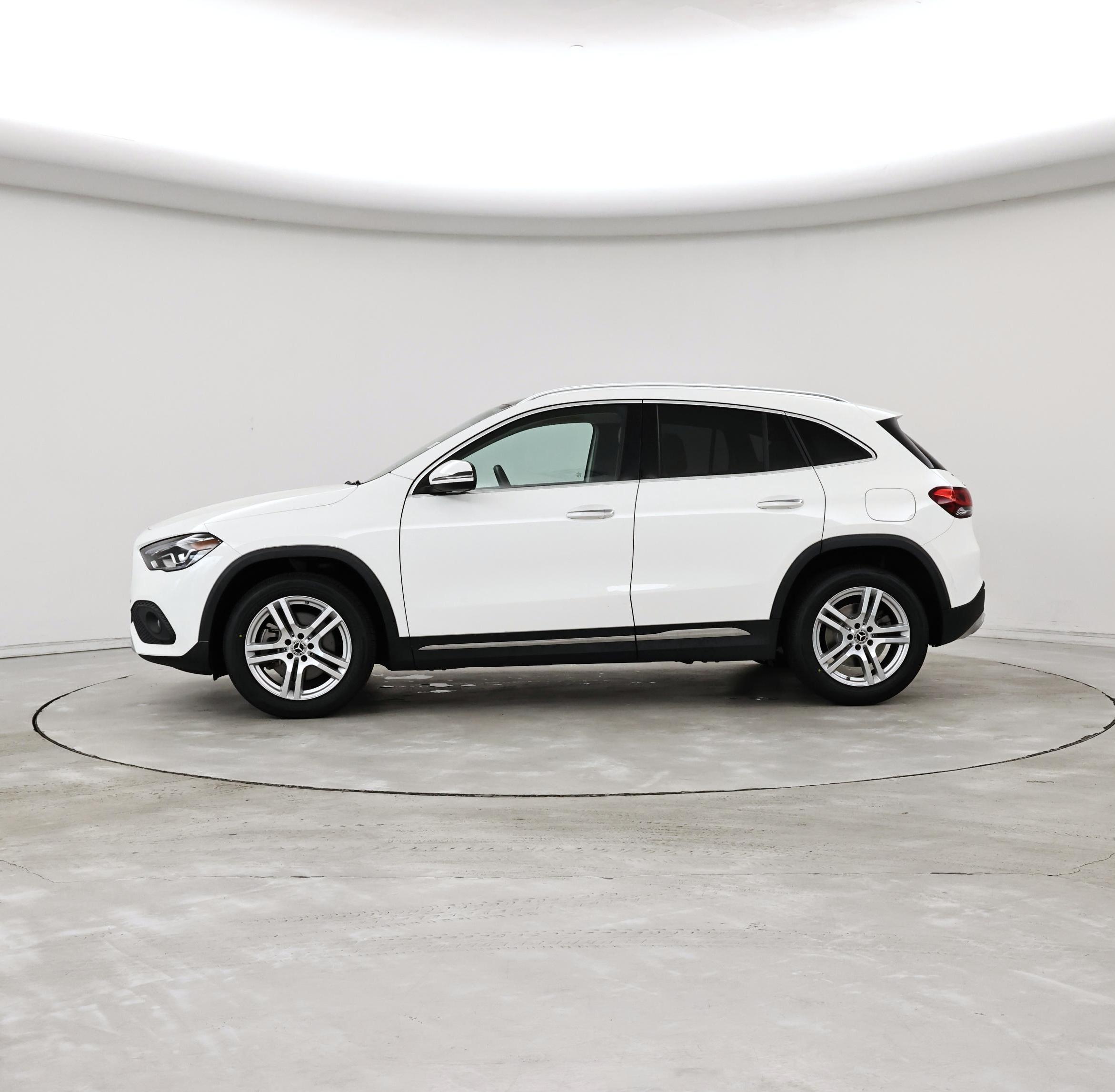 Thumbnail: 2021 Mercedes-Benz GLA - 3