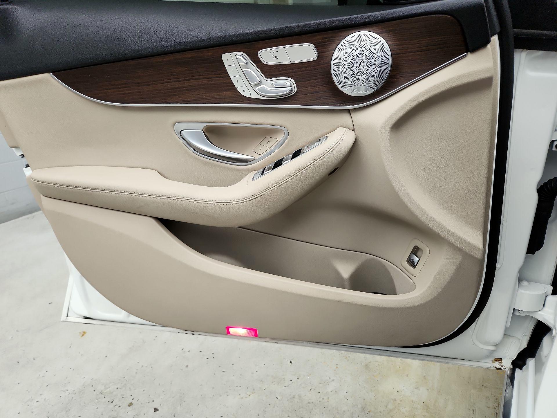 Thumbnail: 2021 Mercedes-Benz C-Class - 12