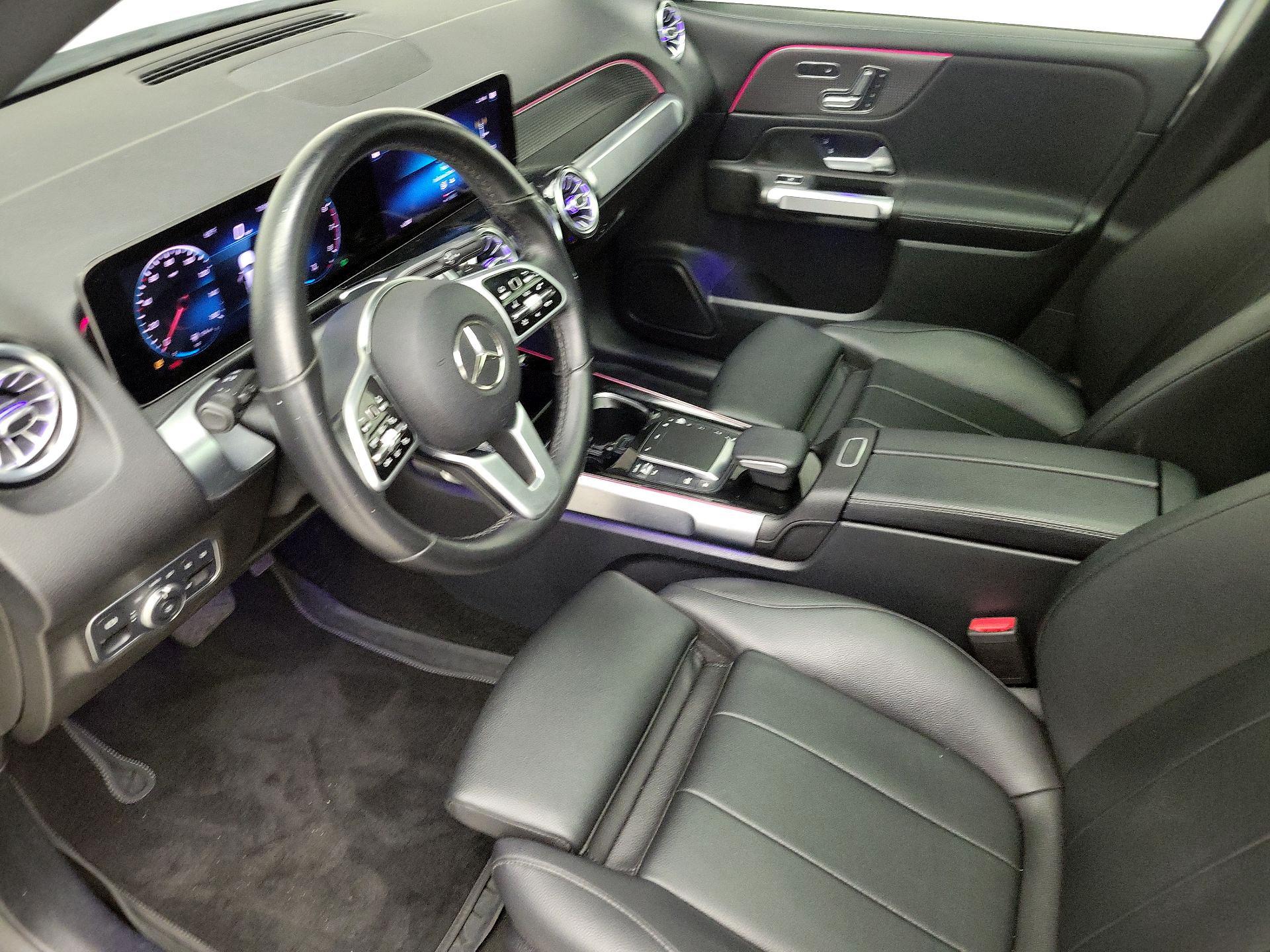 Thumbnail: 2021 Mercedes-Benz GLB - 11