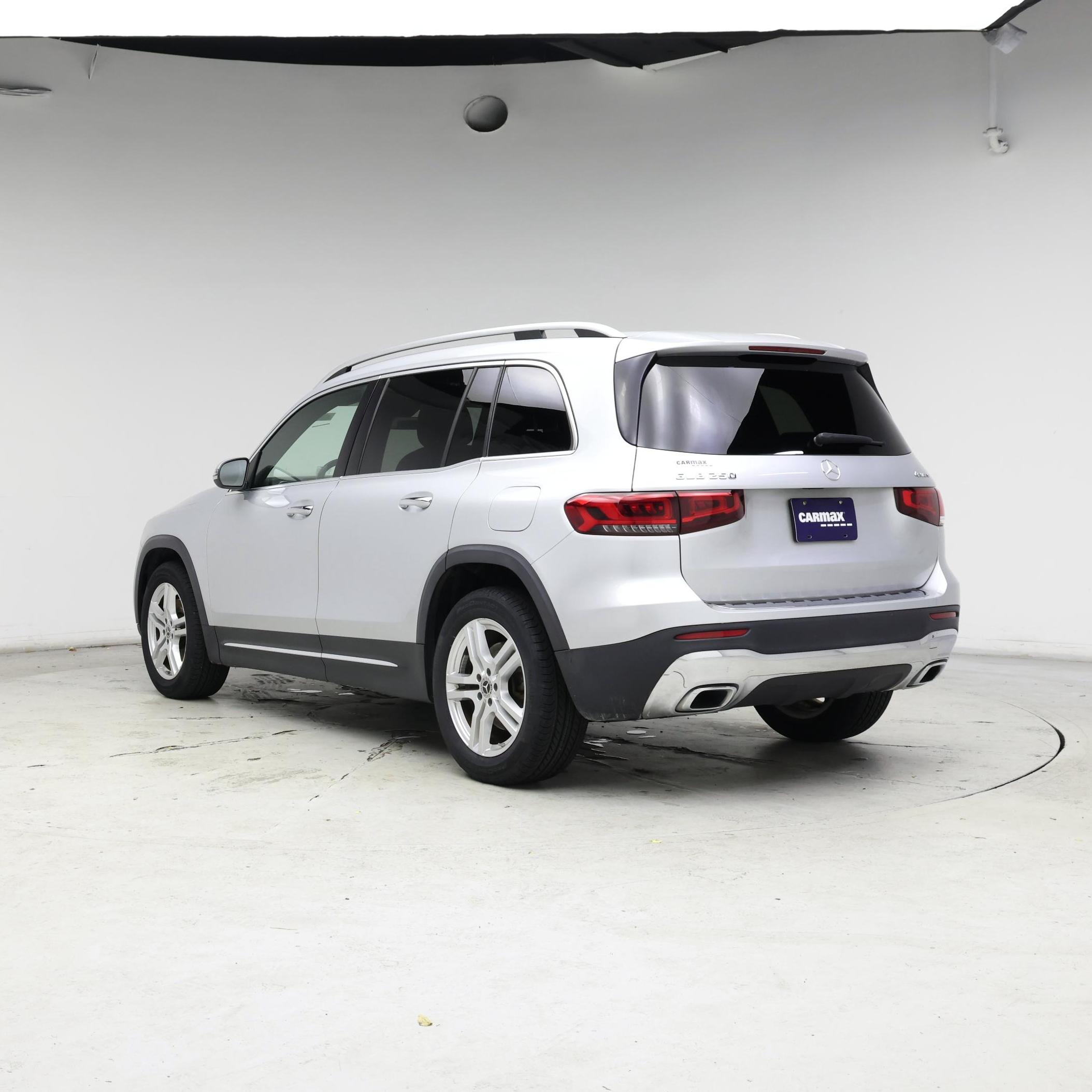Thumbnail: 2021 Mercedes-Benz GLB - 2