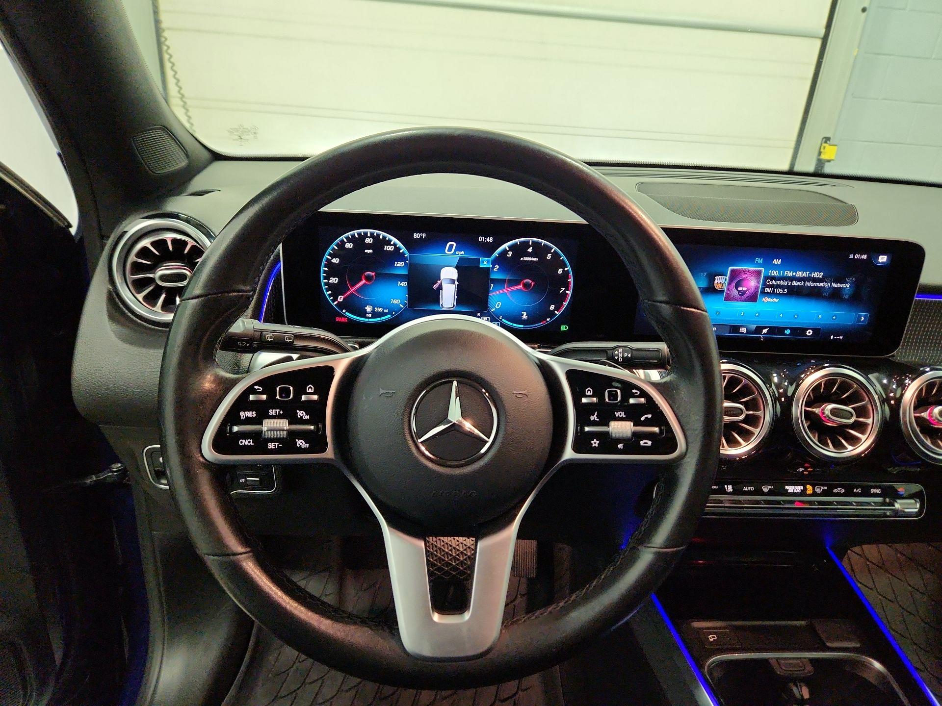 Thumbnail: 2021 Mercedes-Benz GLB - 10