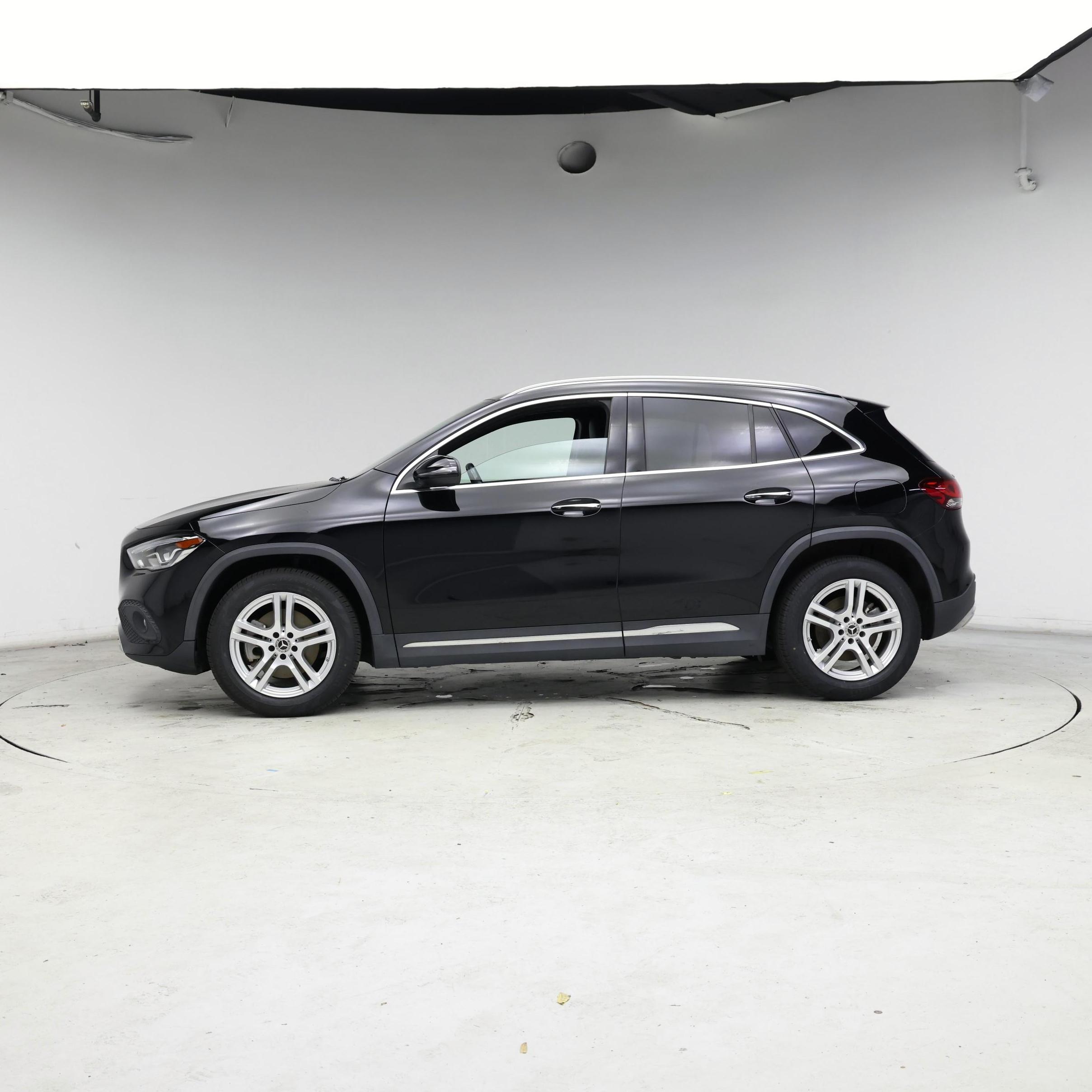 Thumbnail: 2021 Mercedes-Benz GLA - 3