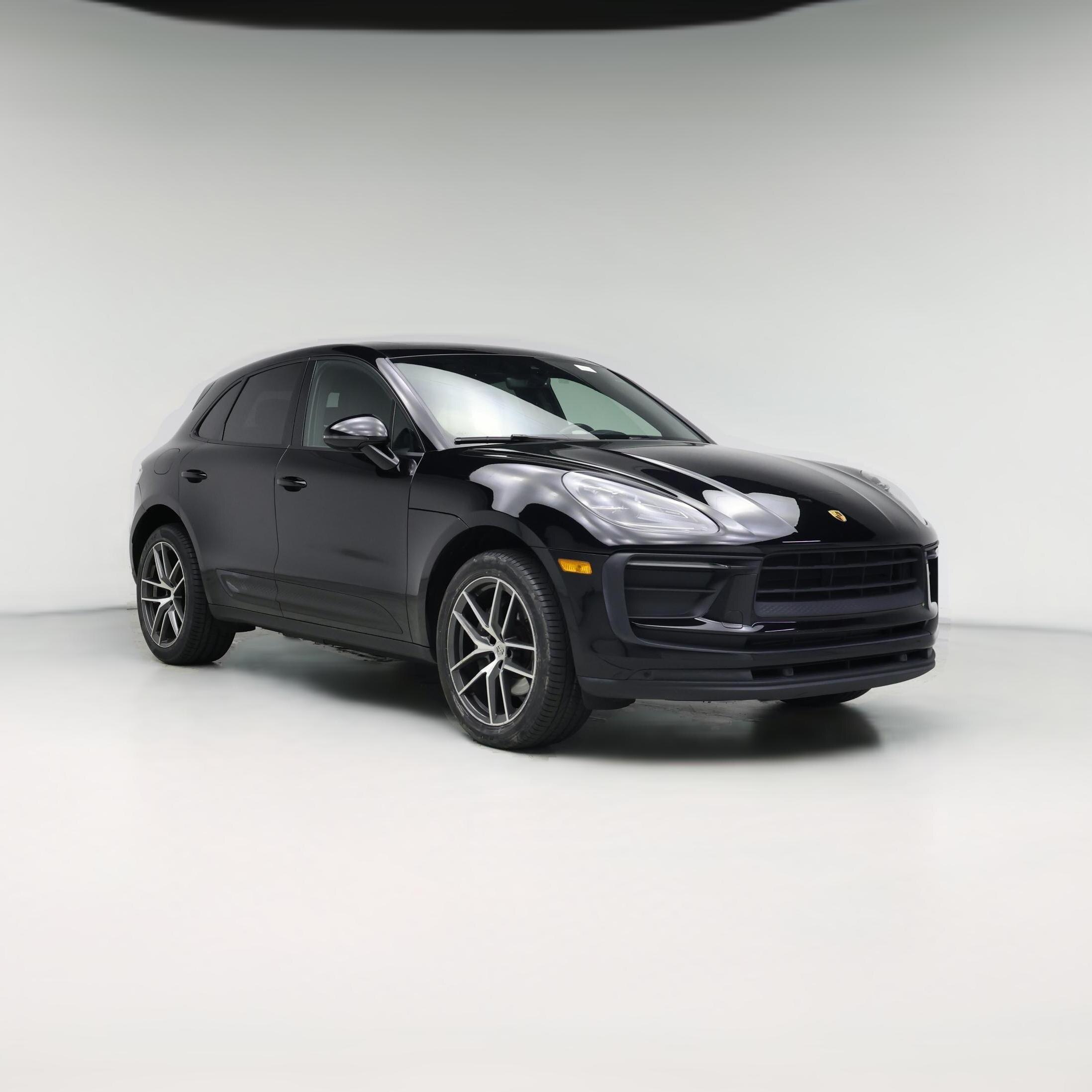 Thumbnail: 2022 Porsche Macan - 1