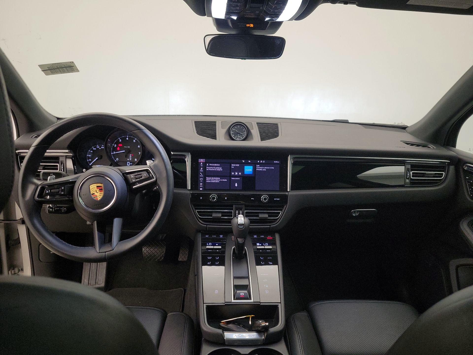 Thumbnail: 2022 Porsche Macan - 9