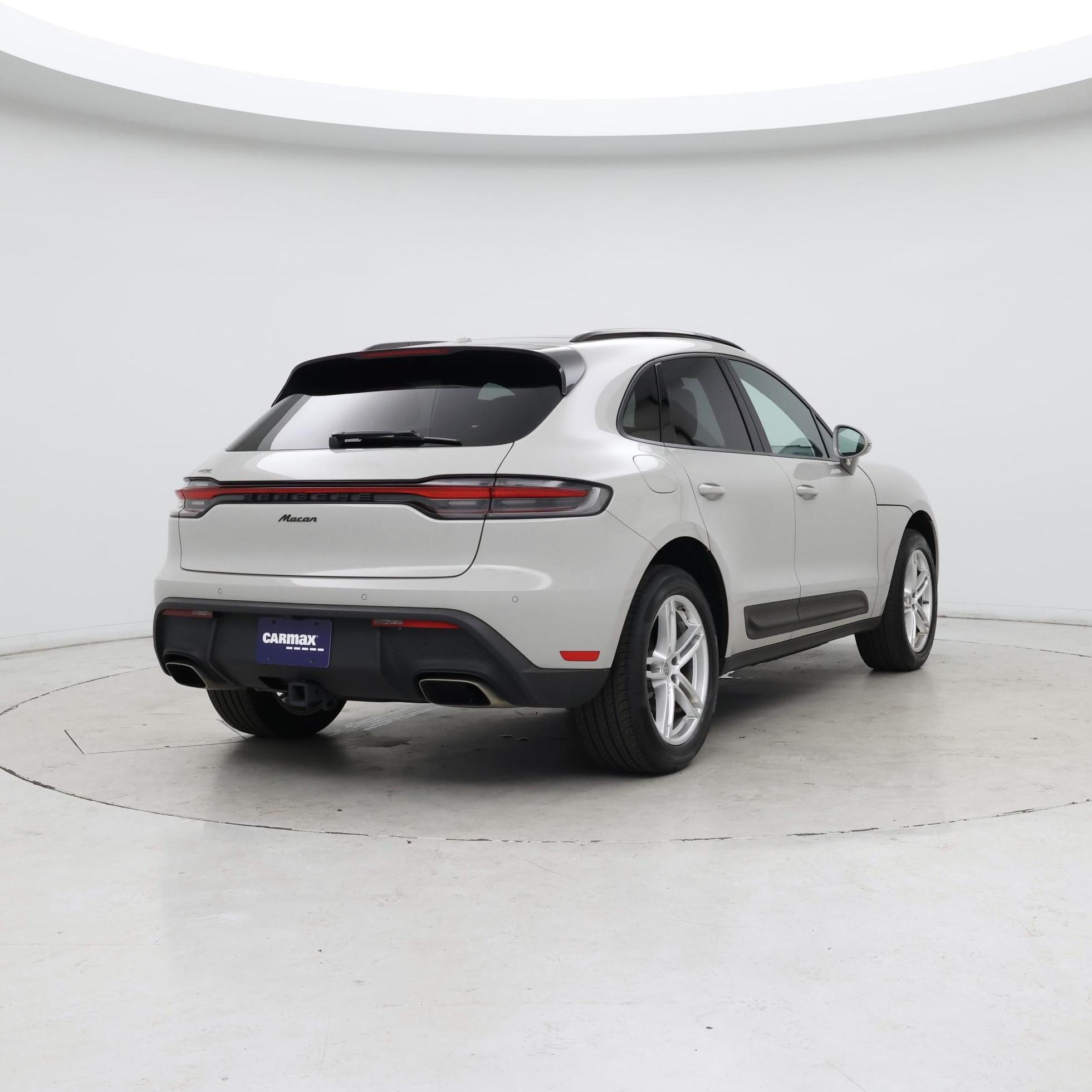 Thumbnail: 2022 Porsche Macan - 8