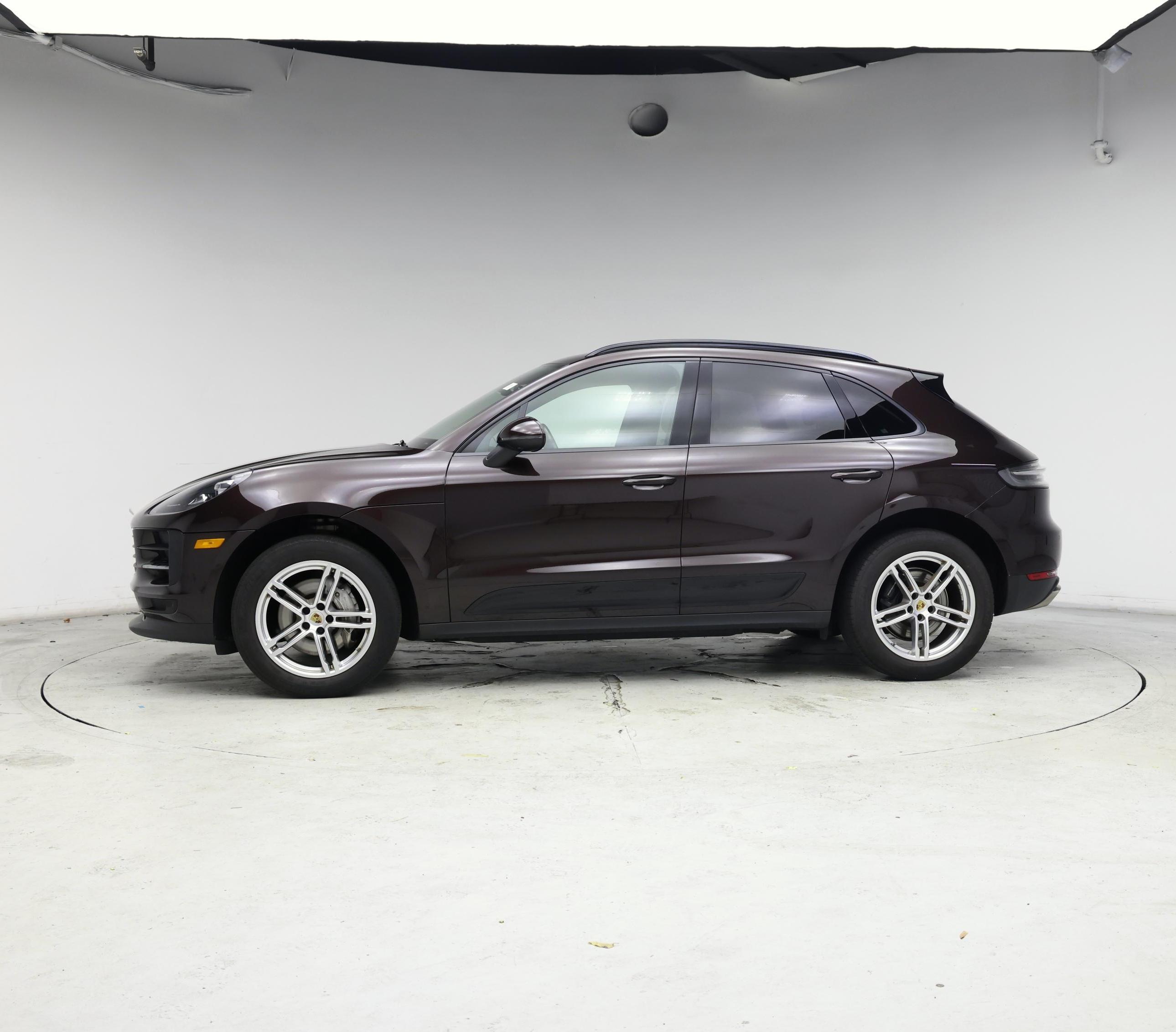 Thumbnail: 2021 Porsche Macan - 3