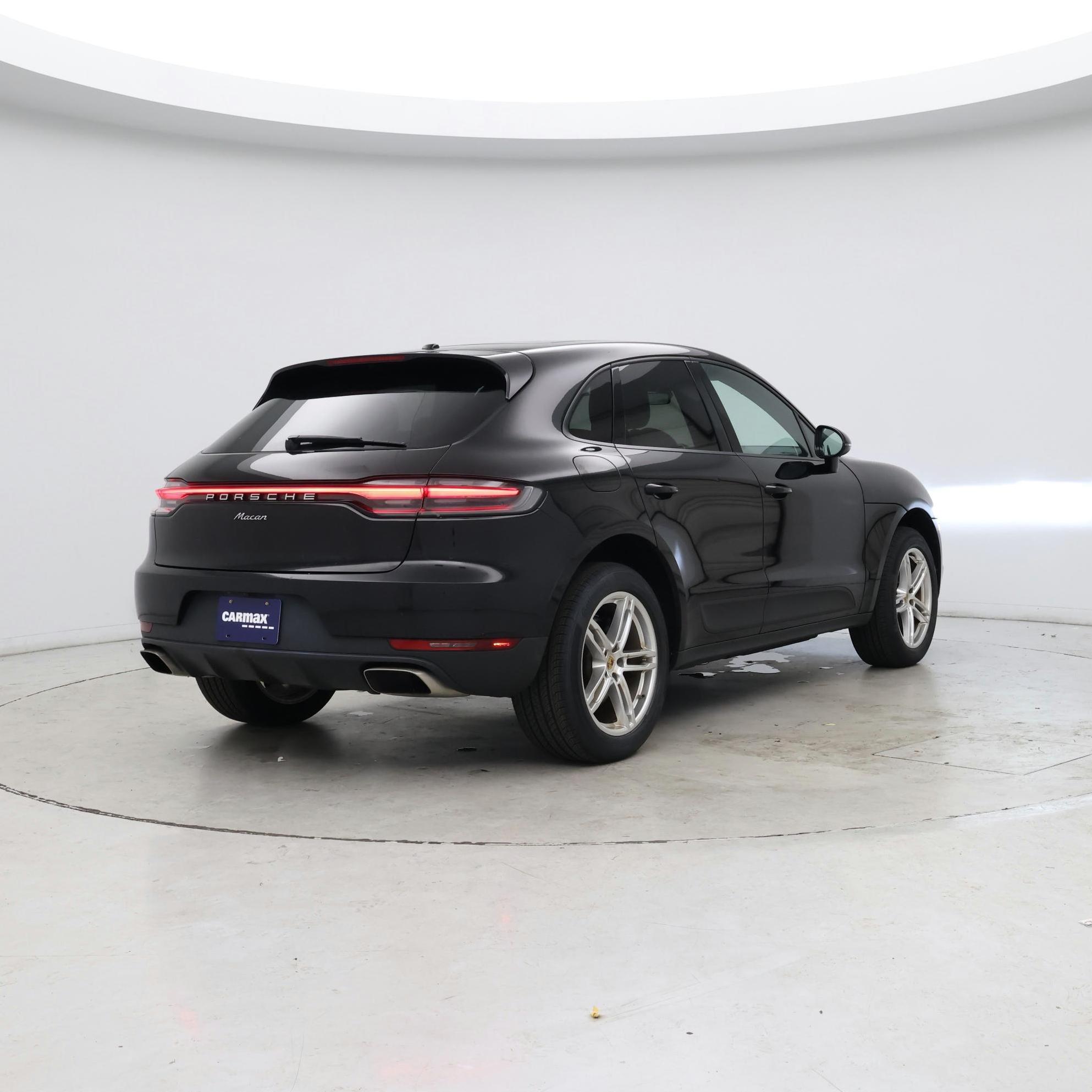Thumbnail: 2021 Porsche Macan - 8