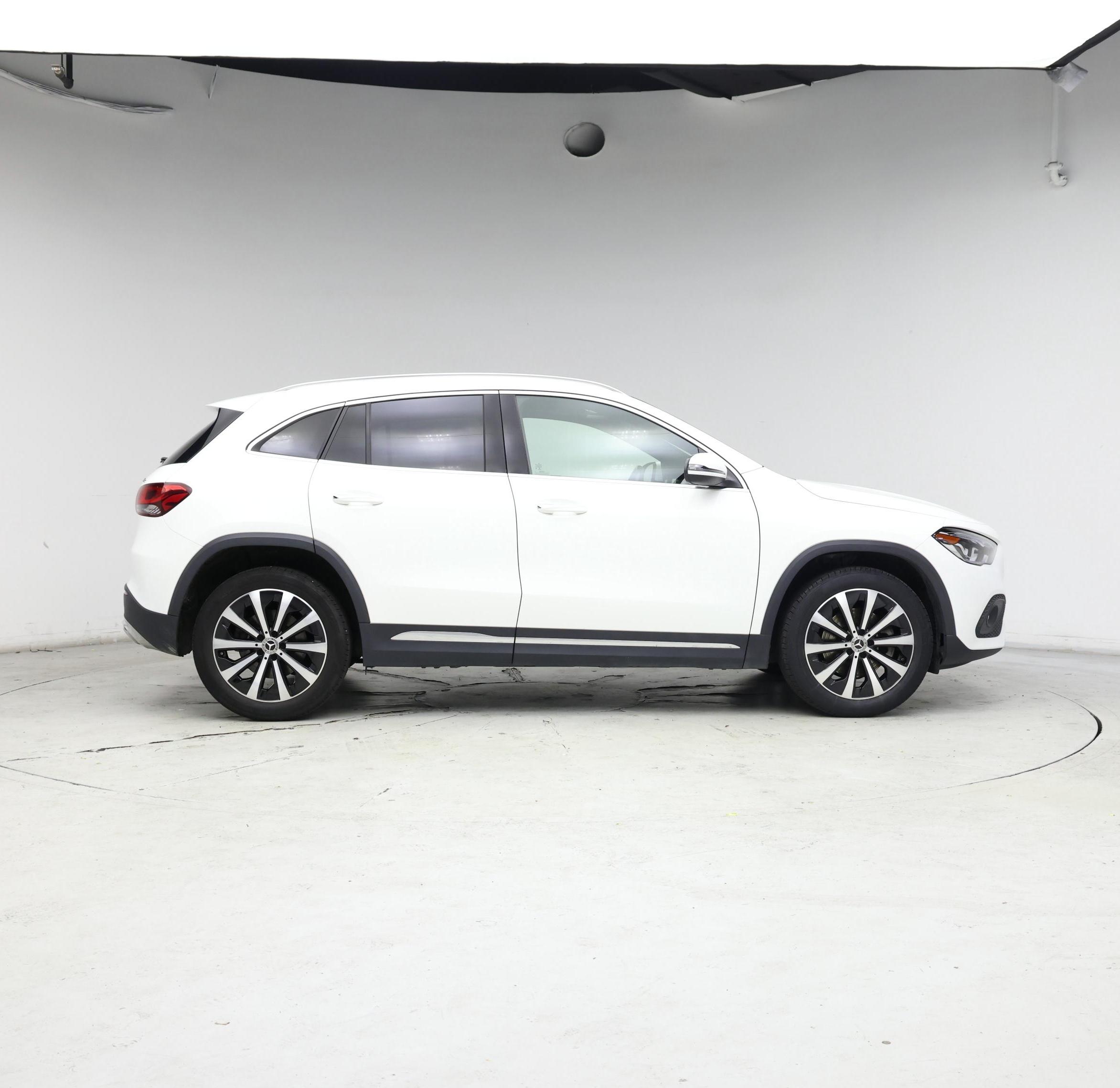 Thumbnail: 2023 Mercedes-Benz GLA - 7
