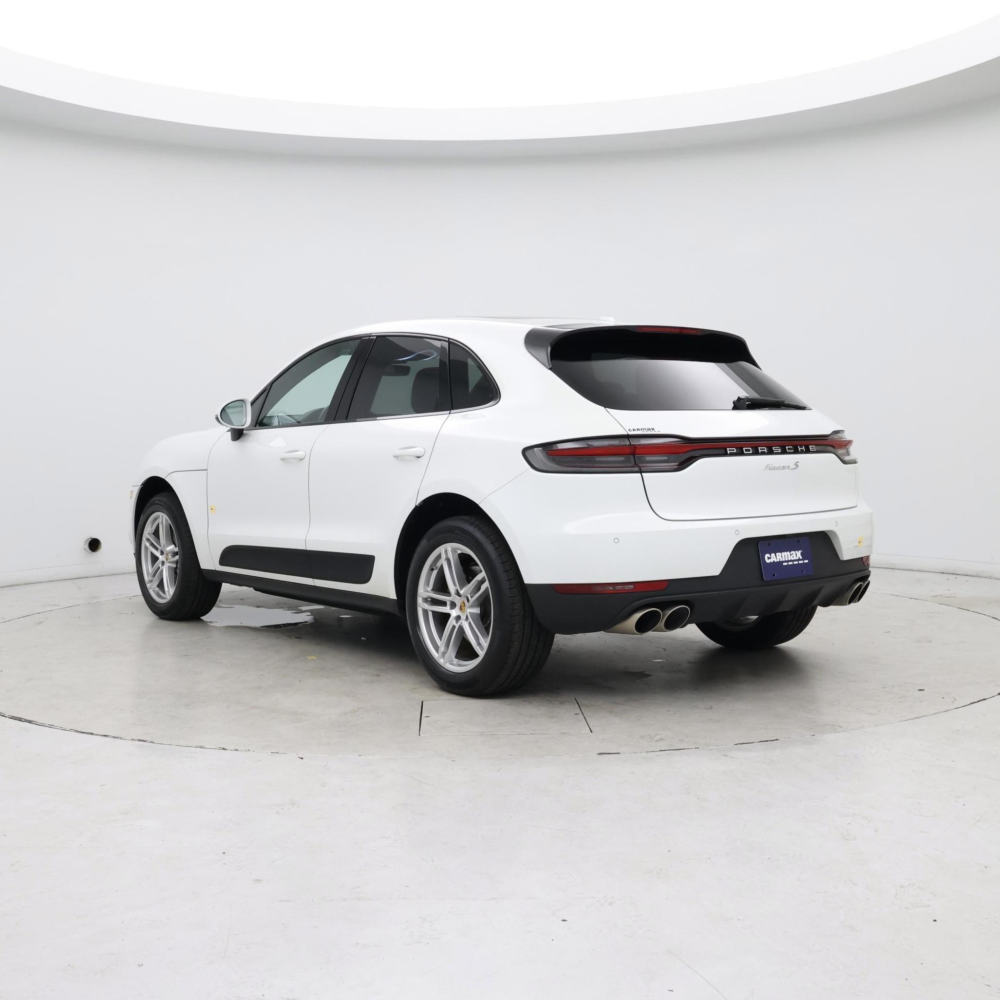 Thumbnail: 2020 Porsche Macan - 2