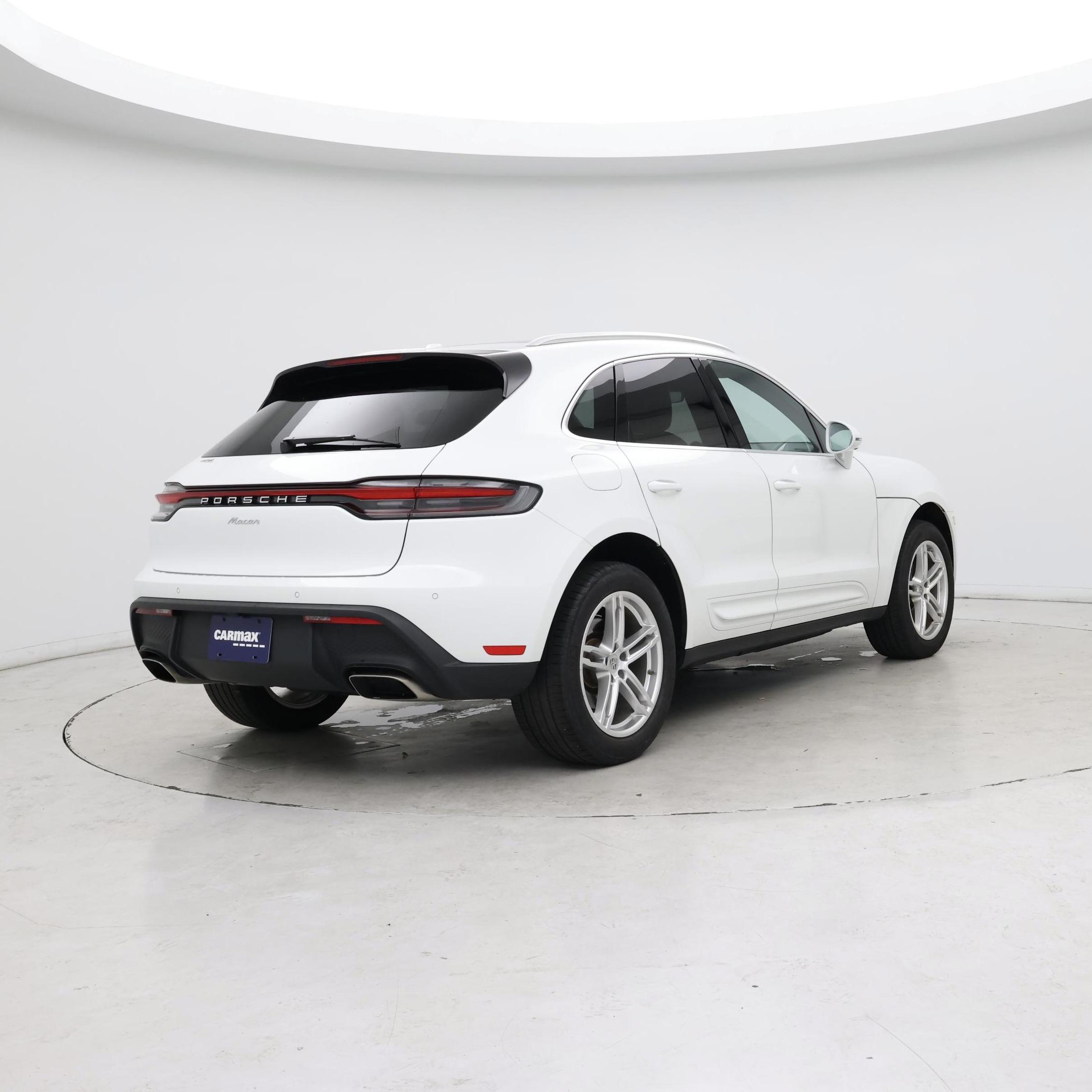 Thumbnail: 2022 Porsche Macan - 8