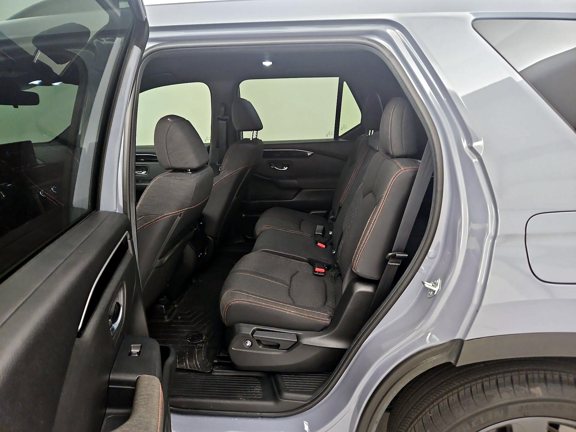 Thumbnail: 2025 Honda Pilot - 19