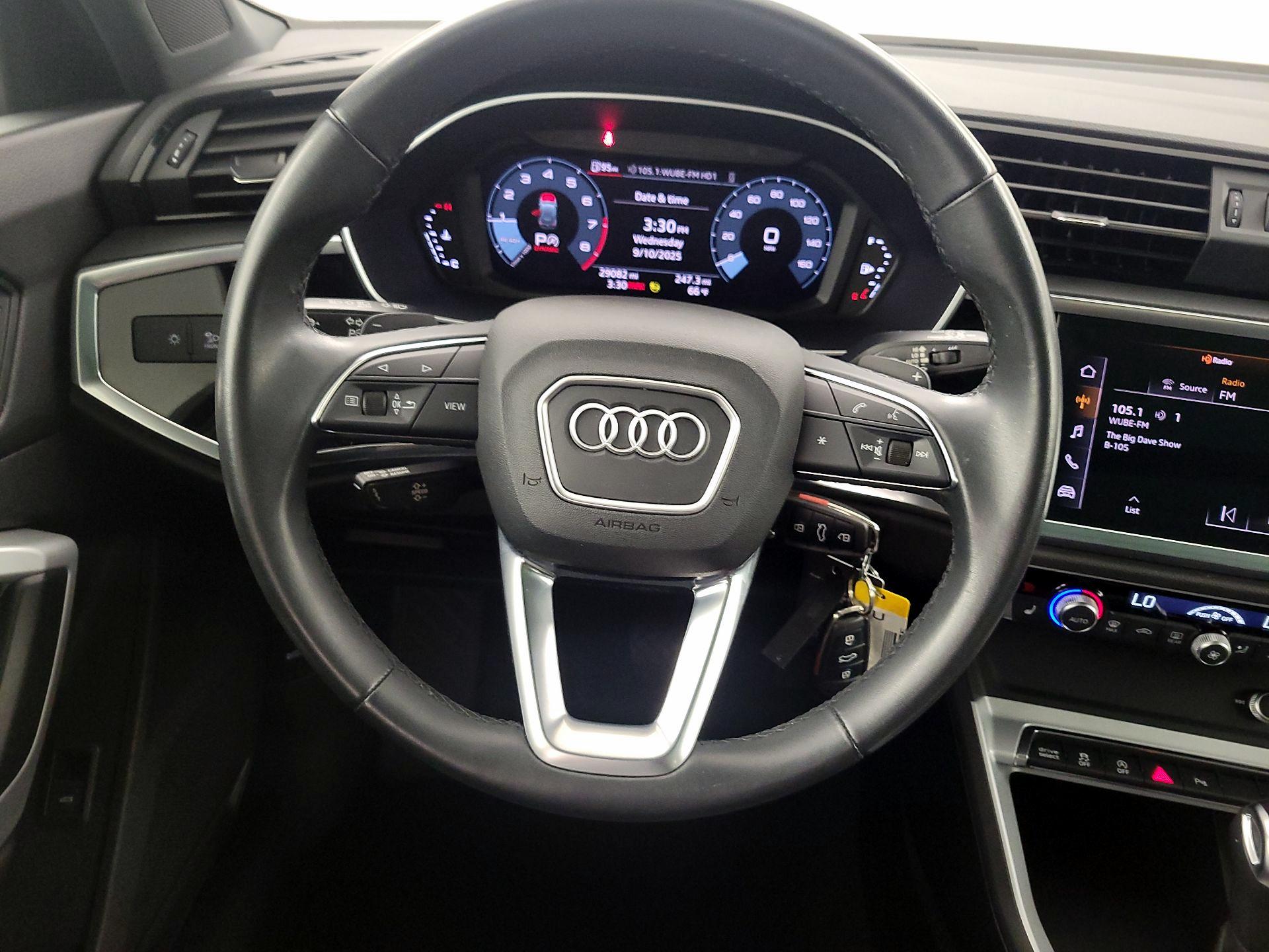 Thumbnail: 2023 Audi Q3 - 10