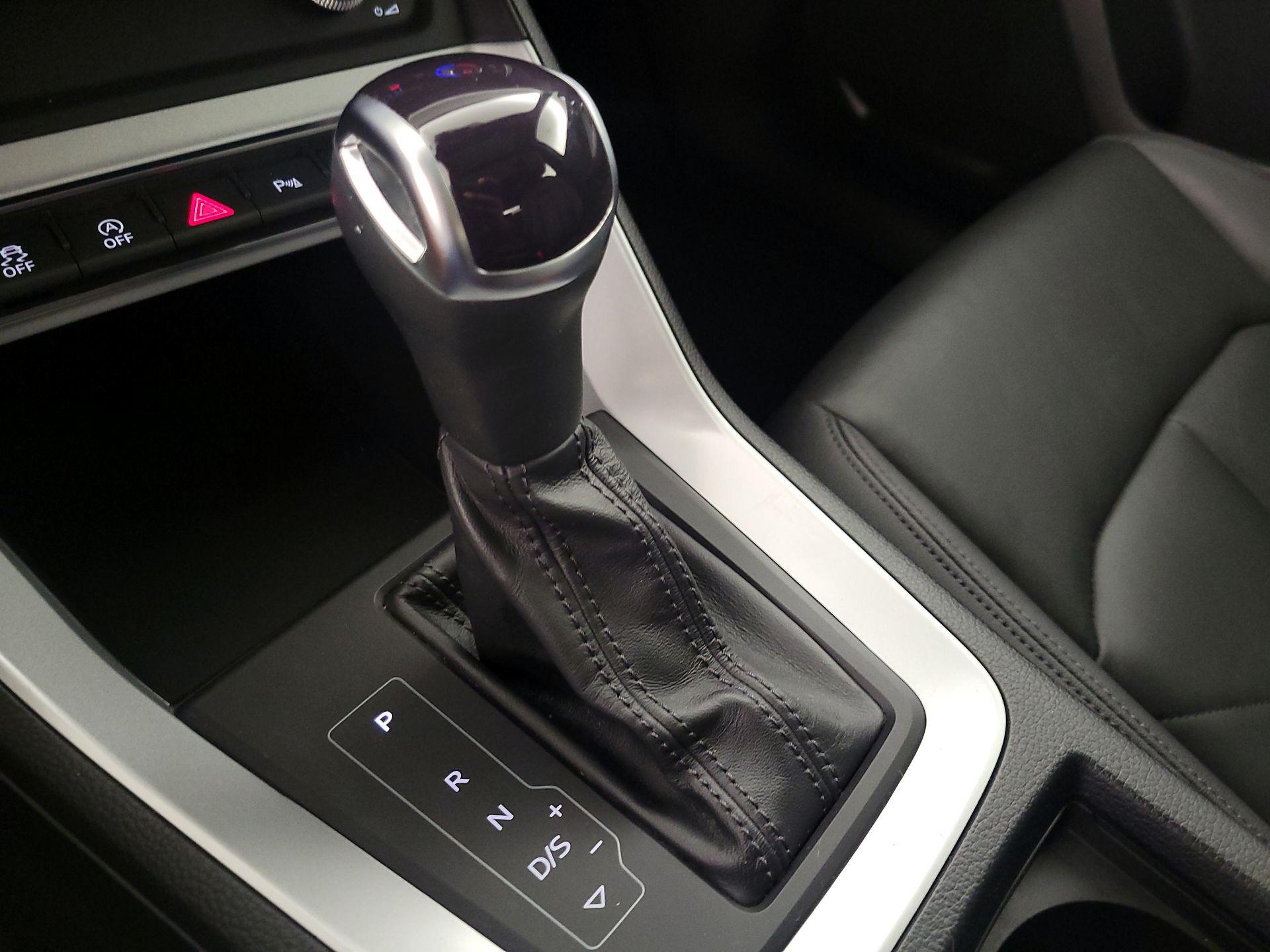 Thumbnail: 2023 Audi Q3 - 17