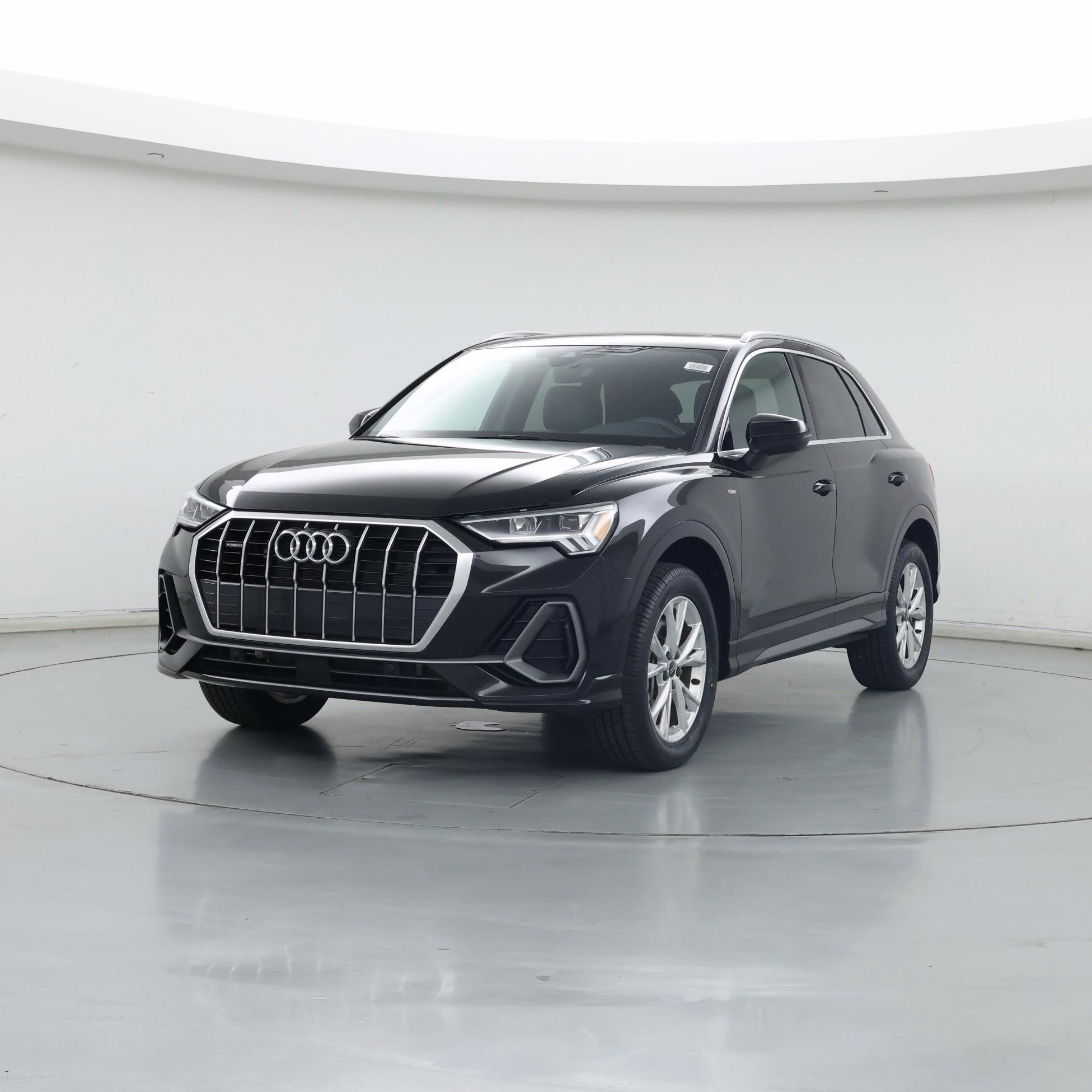 Thumbnail: 2023 Audi Q3 - 4