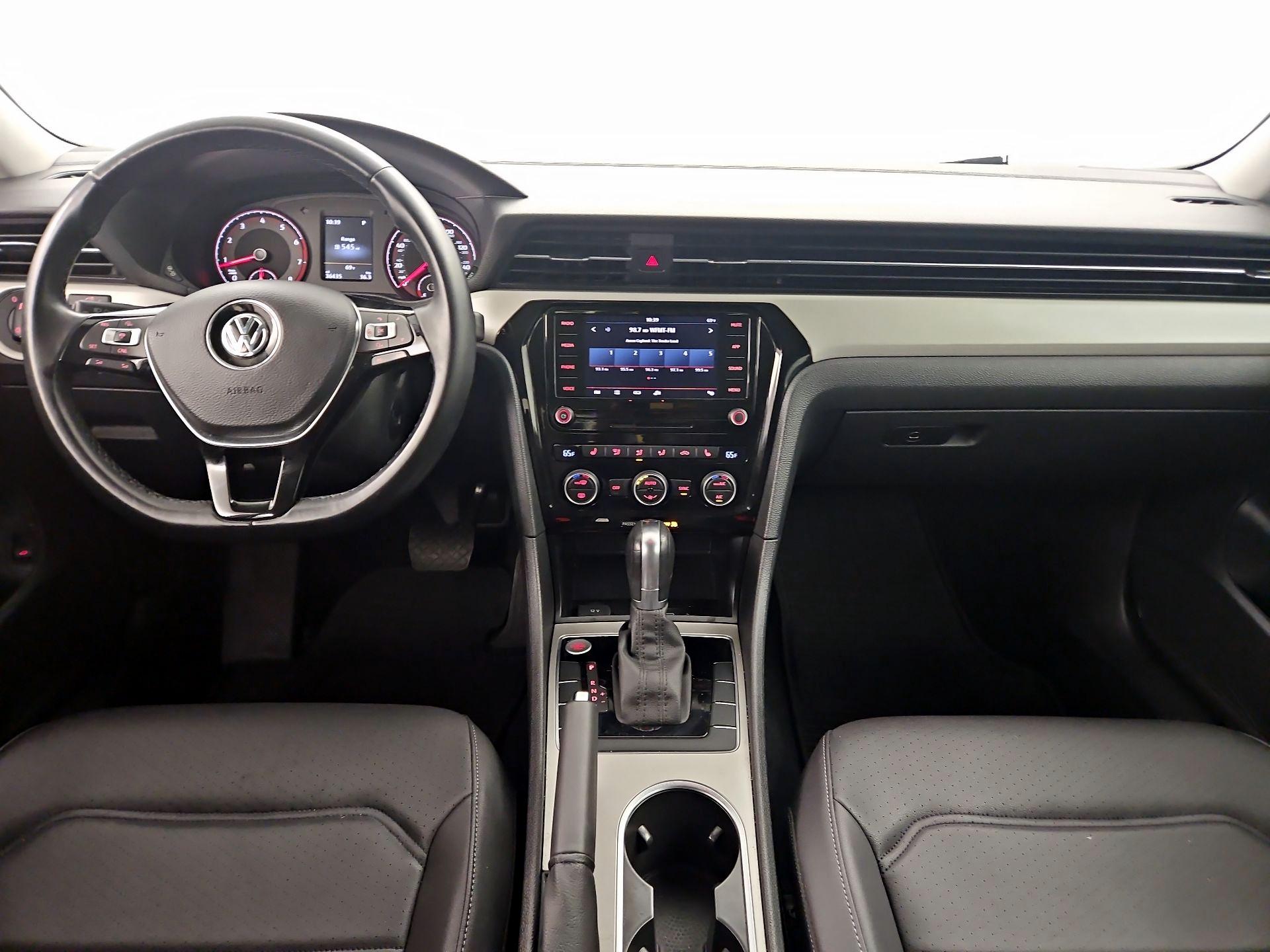 Thumbnail: 2020 Volkswagen Passat - 9