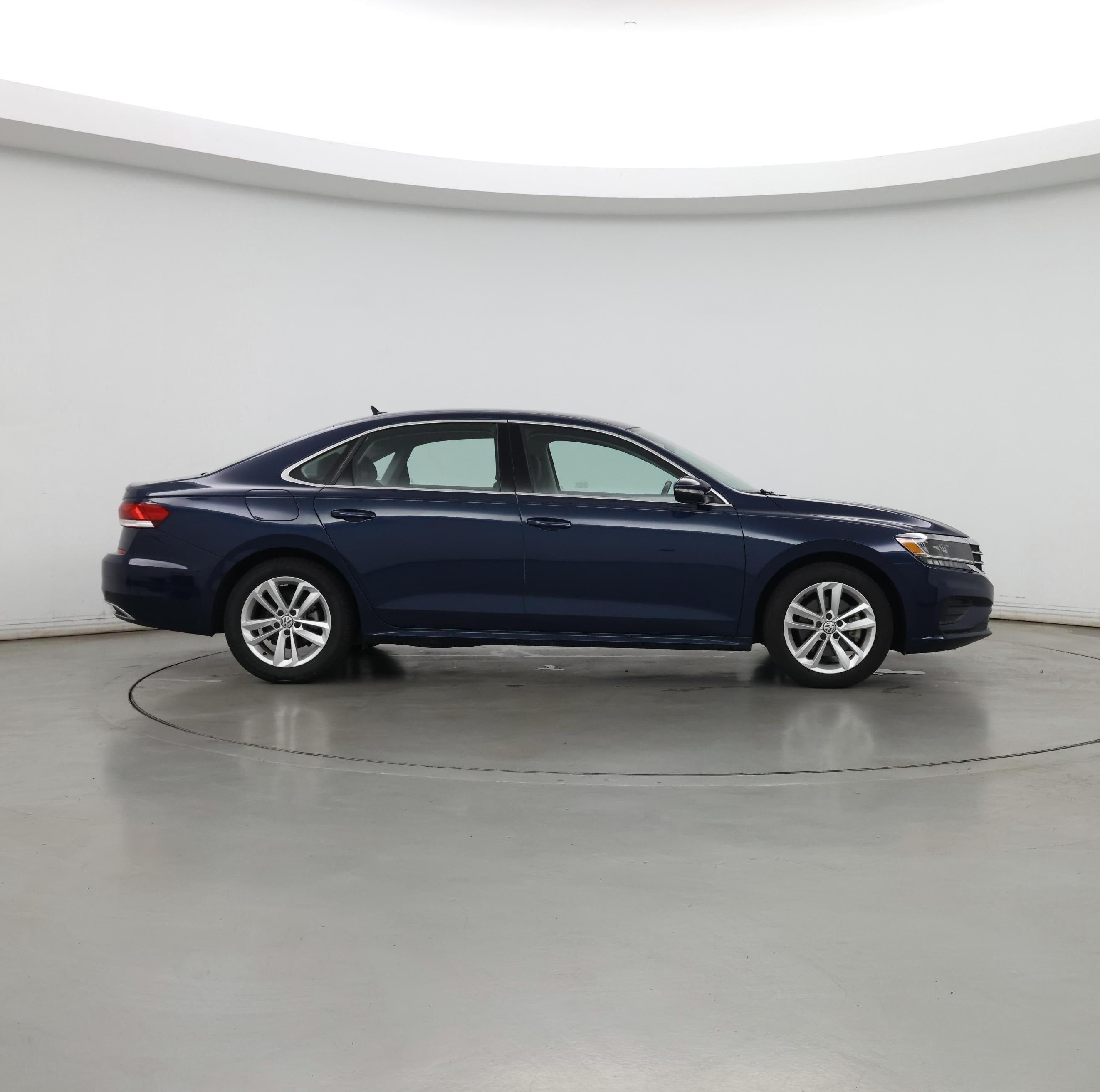 Thumbnail: 2020 Volkswagen Passat - 7