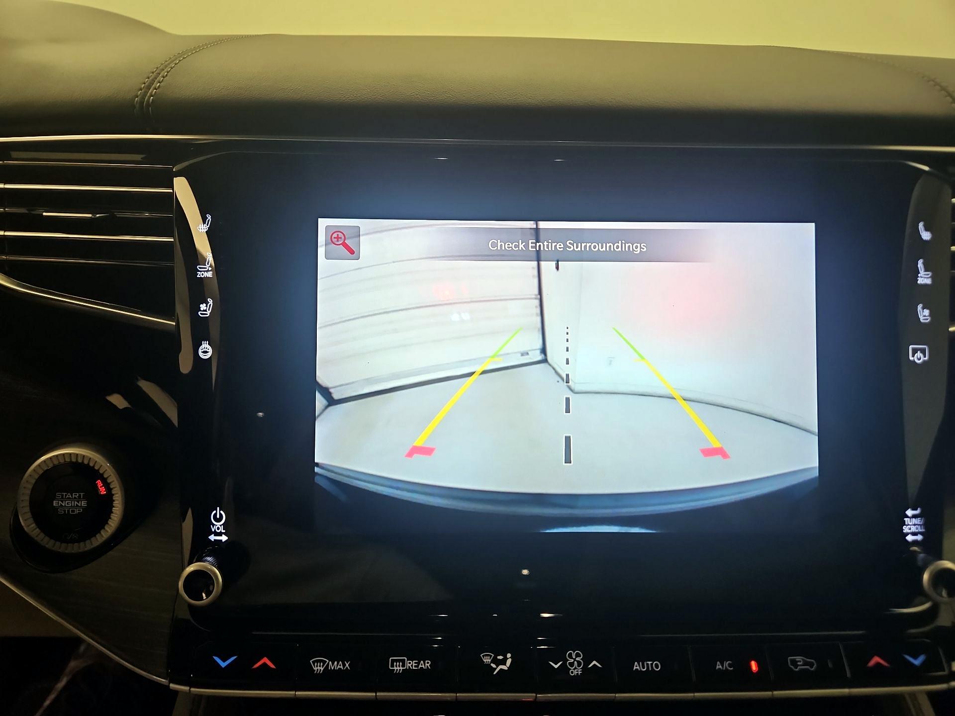 Thumbnail: 2023 Jeep Wagoneer - 15