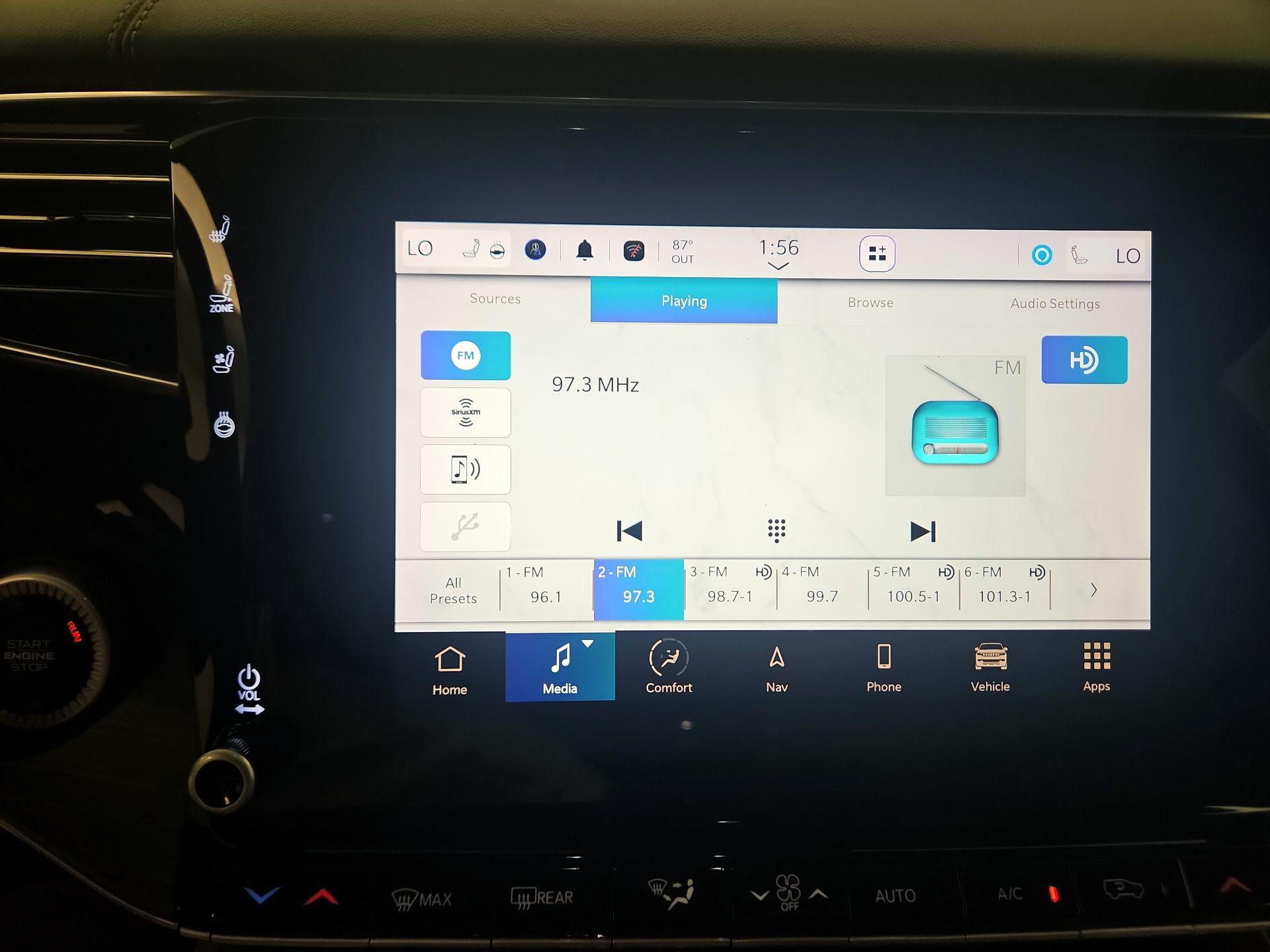 Thumbnail: 2023 Jeep Wagoneer - 16