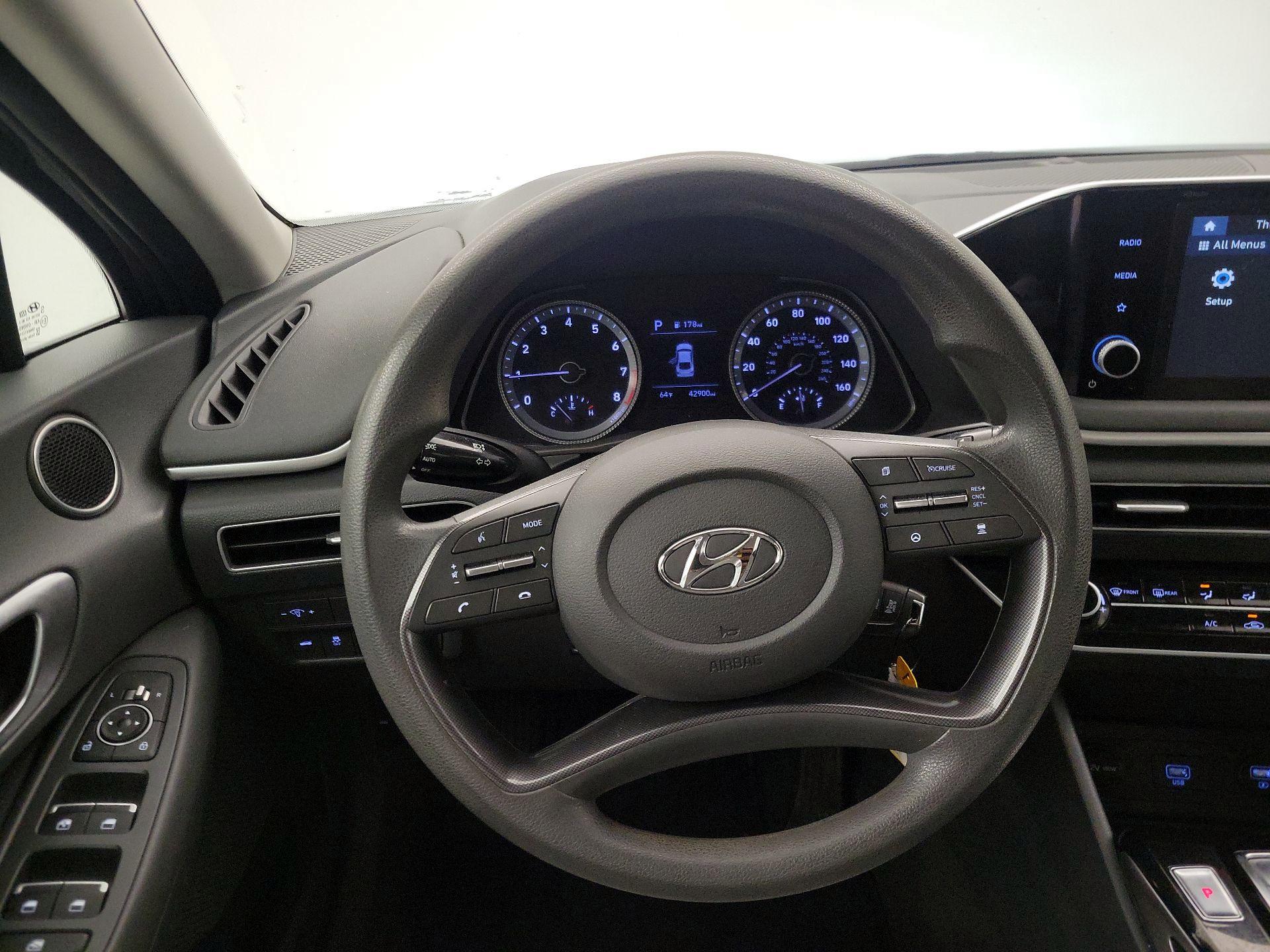 Thumbnail: 2020 Hyundai Sonata - 10