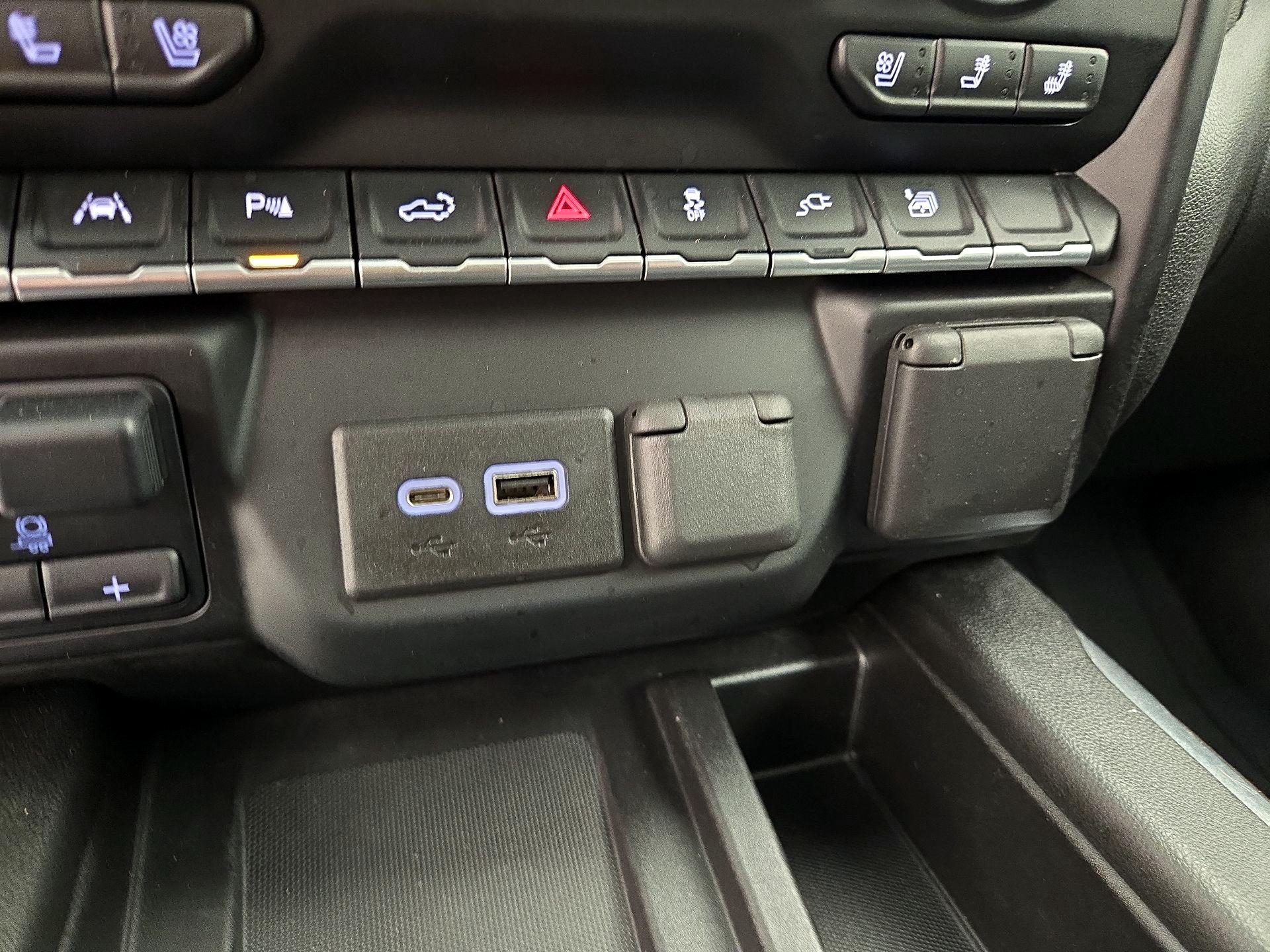 Thumbnail: 2022 Chevrolet Silverado 1500 - 19