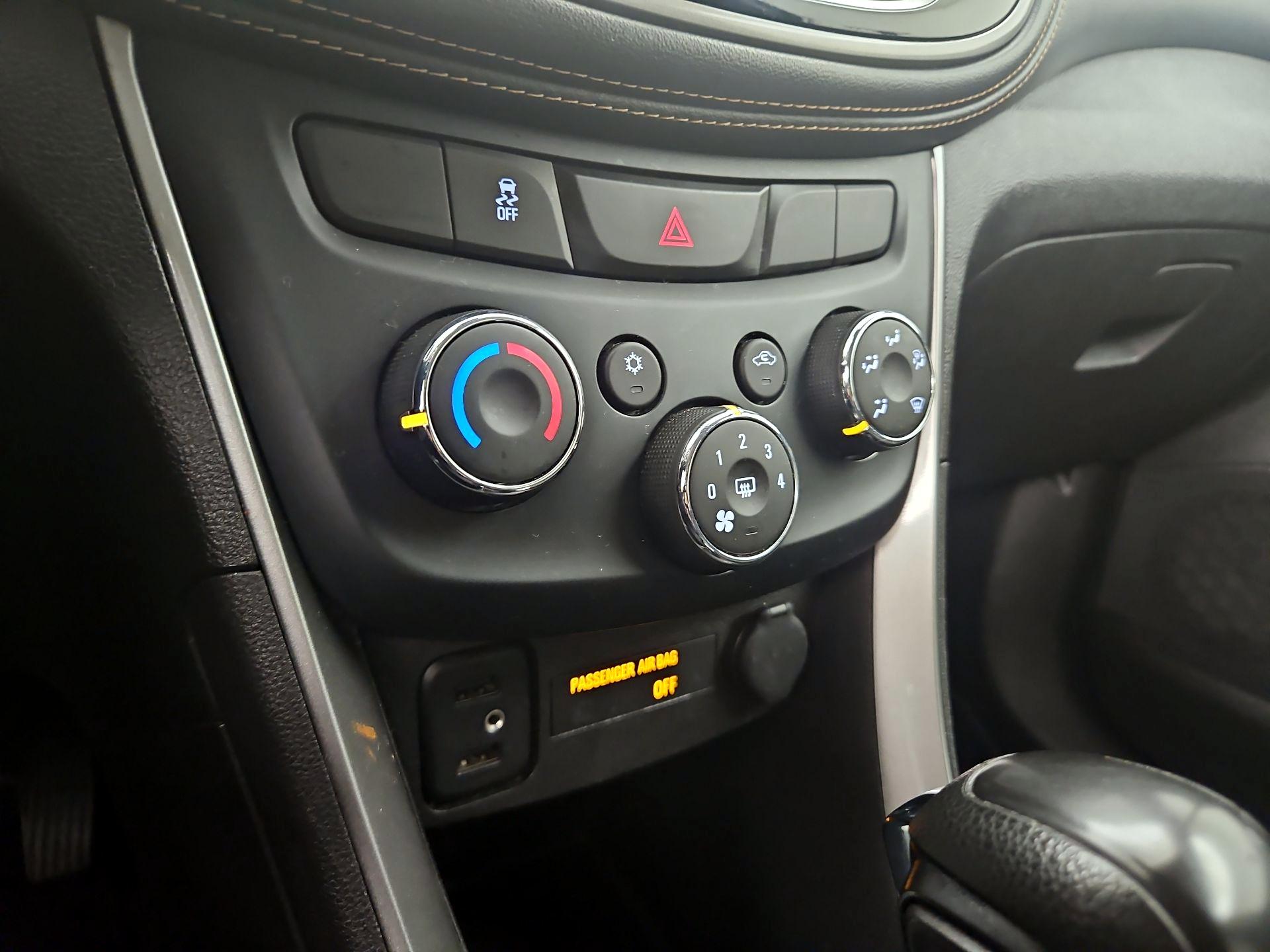 Thumbnail: 2019 Chevrolet Trax - 16