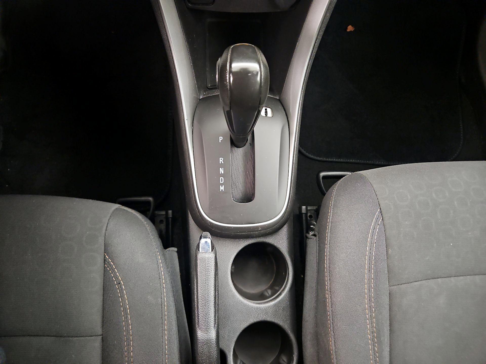 Thumbnail: 2019 Chevrolet Trax - 17