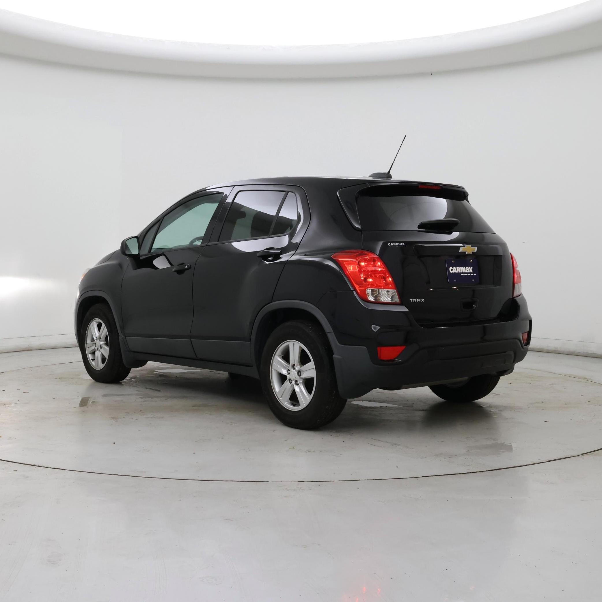 Thumbnail: 2019 Chevrolet Trax - 2