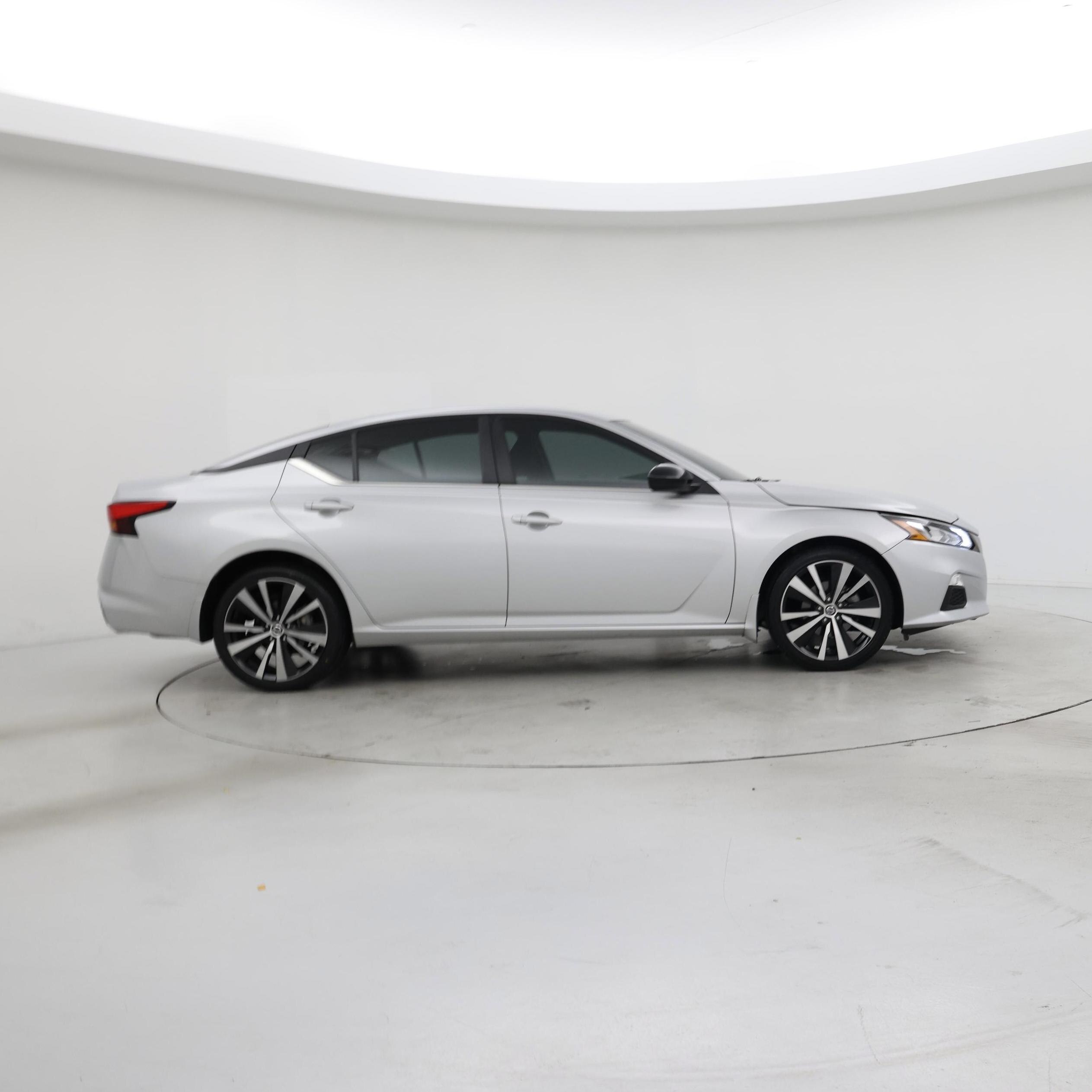 Thumbnail: 2022 Nissan Altima - 7