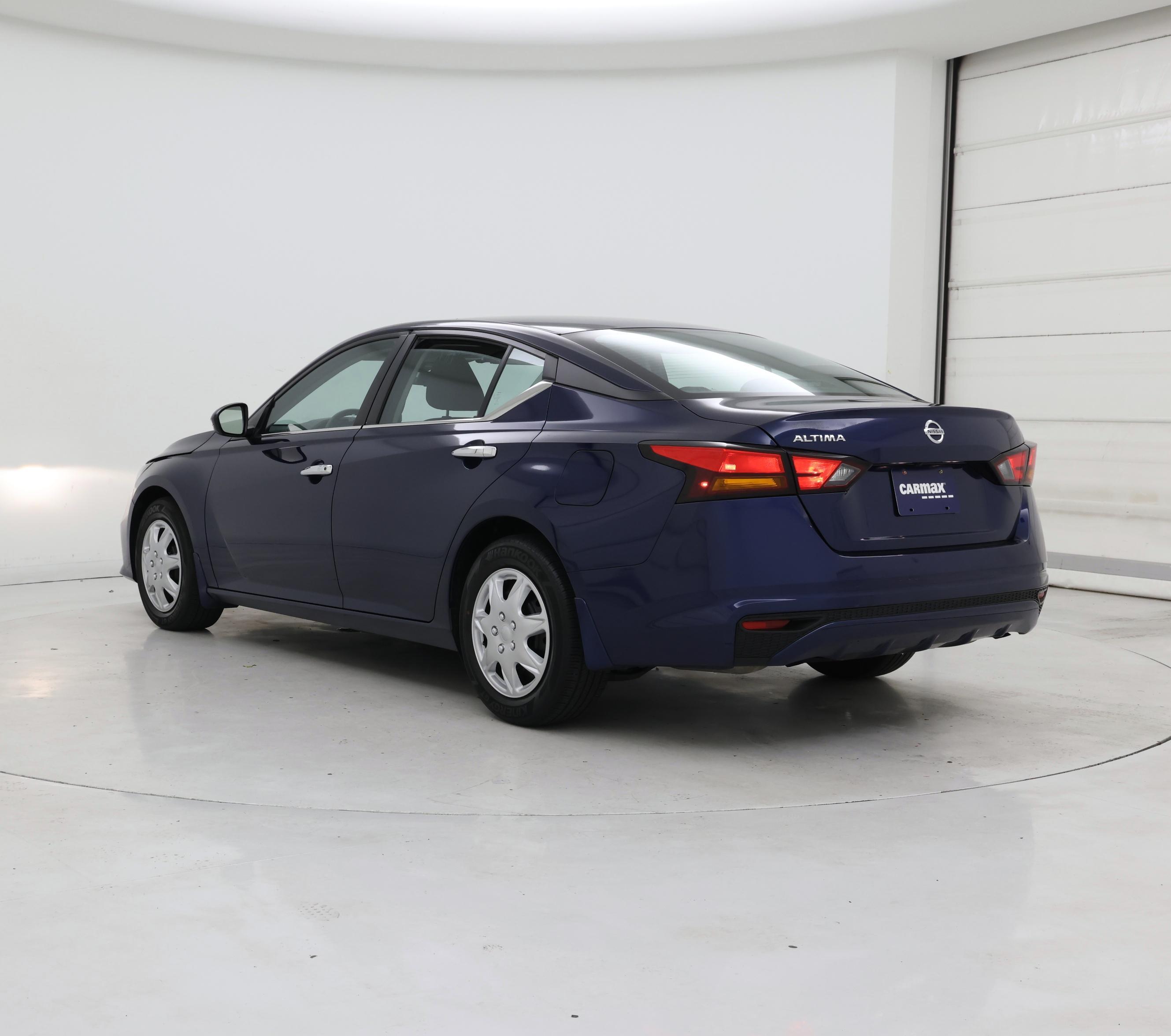 Thumbnail: 2022 Nissan Altima - 2