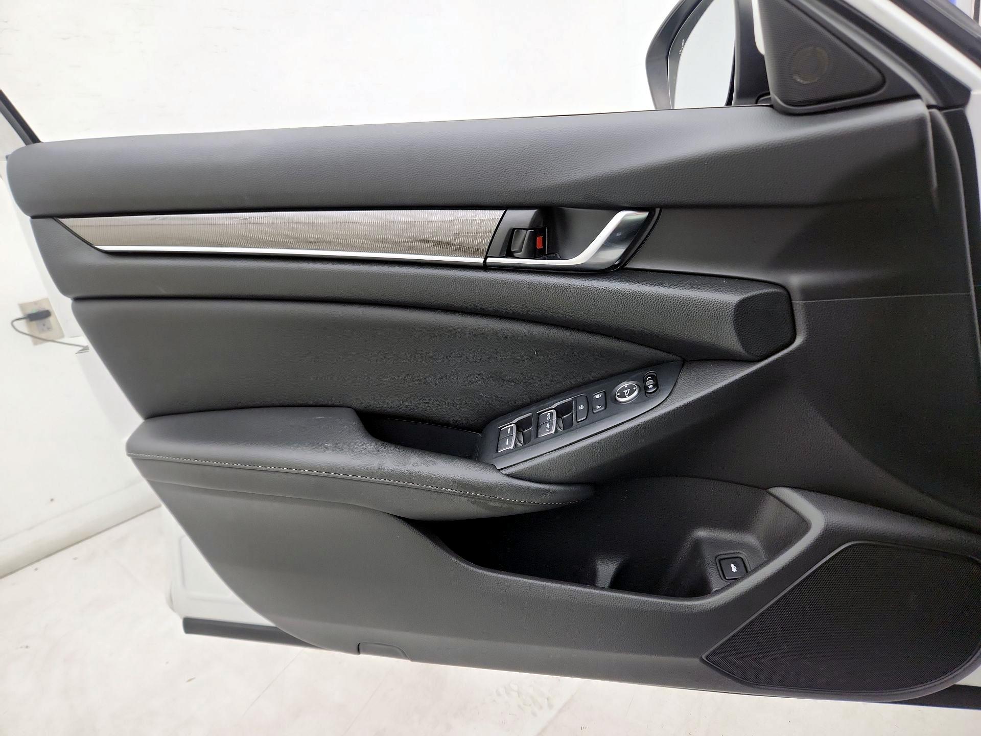 Thumbnail: 2020 Honda Accord - 12