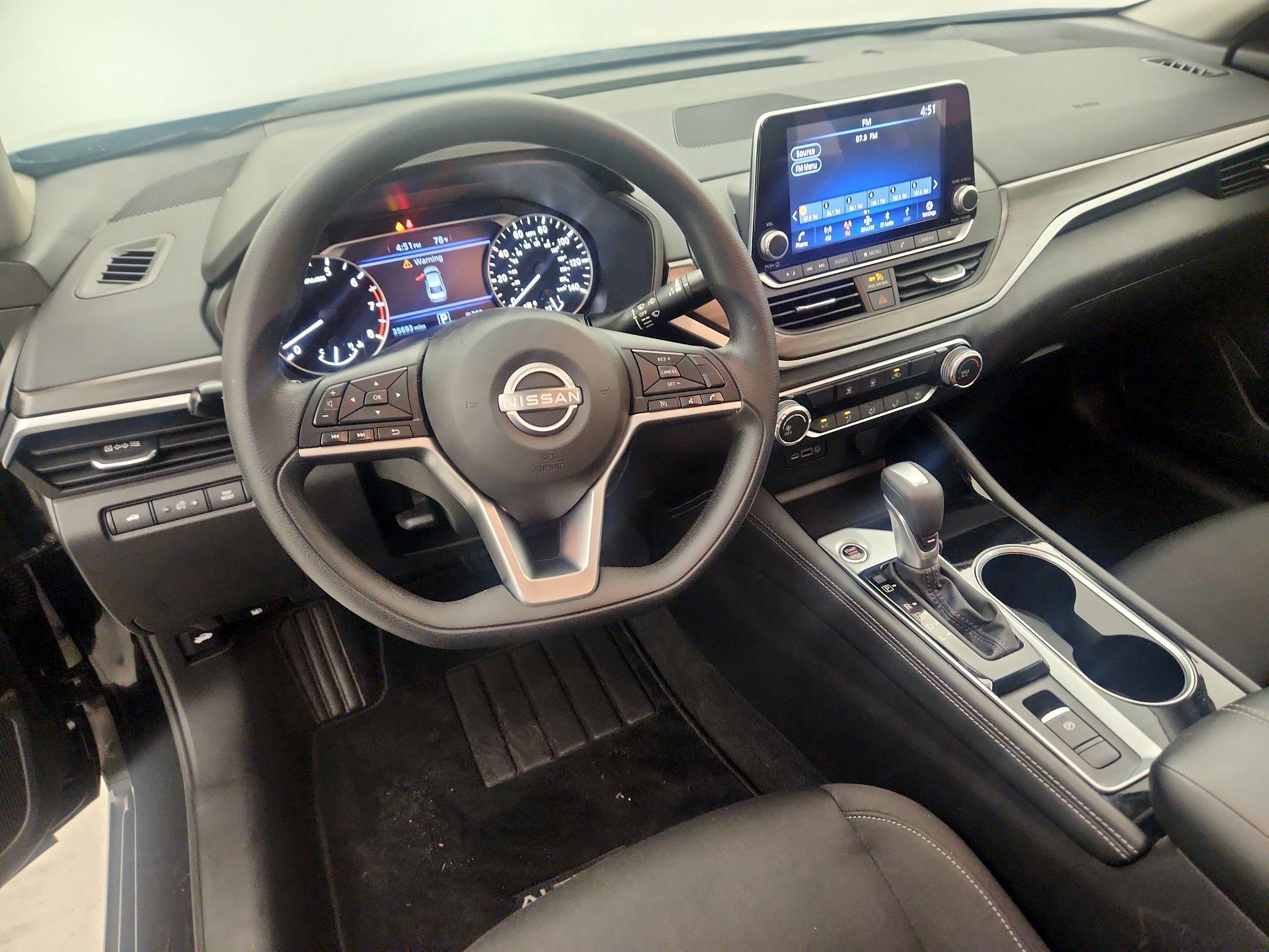 Thumbnail: 2023 Nissan Altima - 9