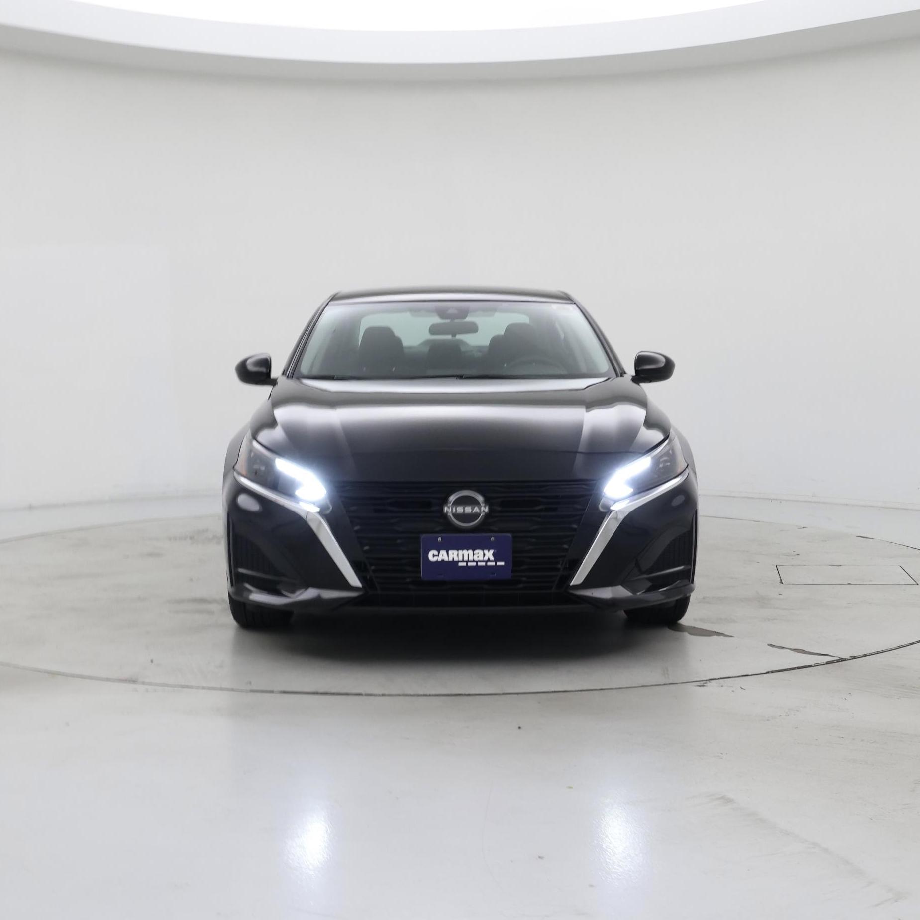 Thumbnail: 2023 Nissan Altima - 5