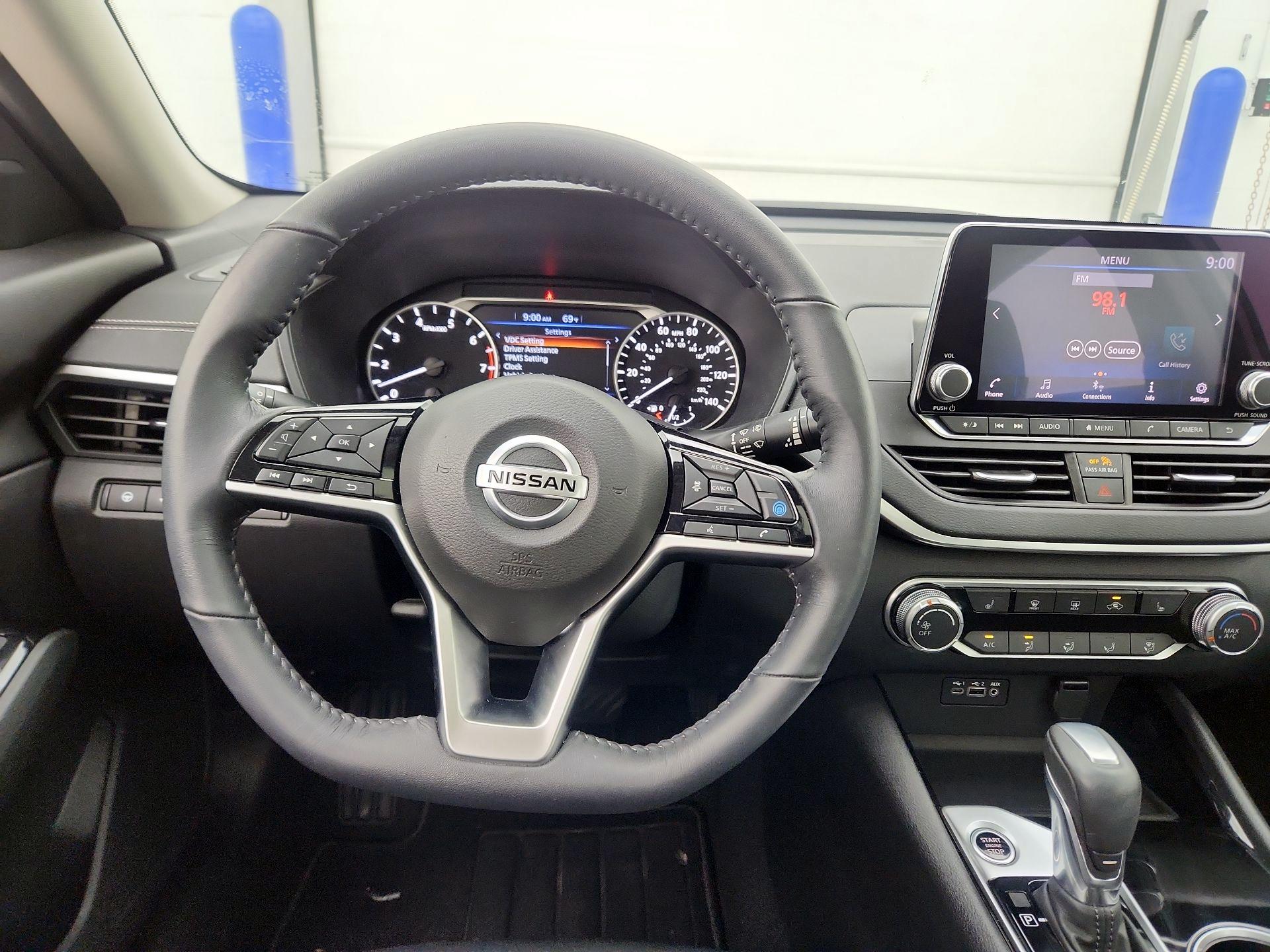 Thumbnail: 2021 Nissan Altima - 10