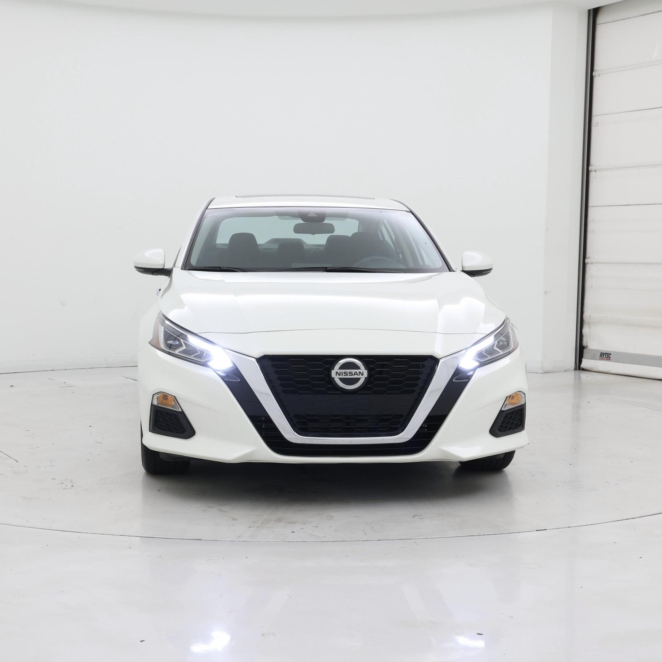 Thumbnail: 2021 Nissan Altima - 5