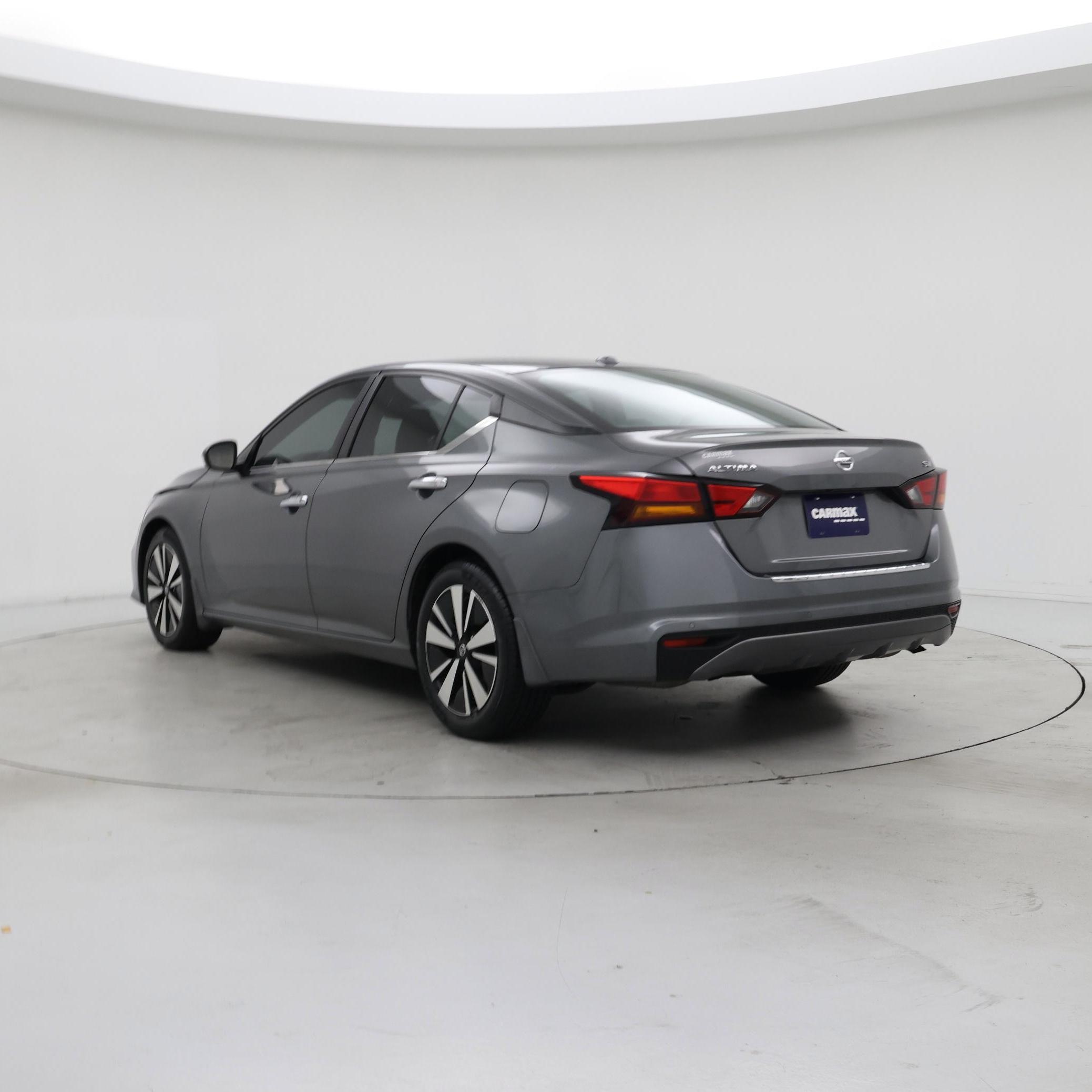 Thumbnail: 2022 Nissan Altima - 2