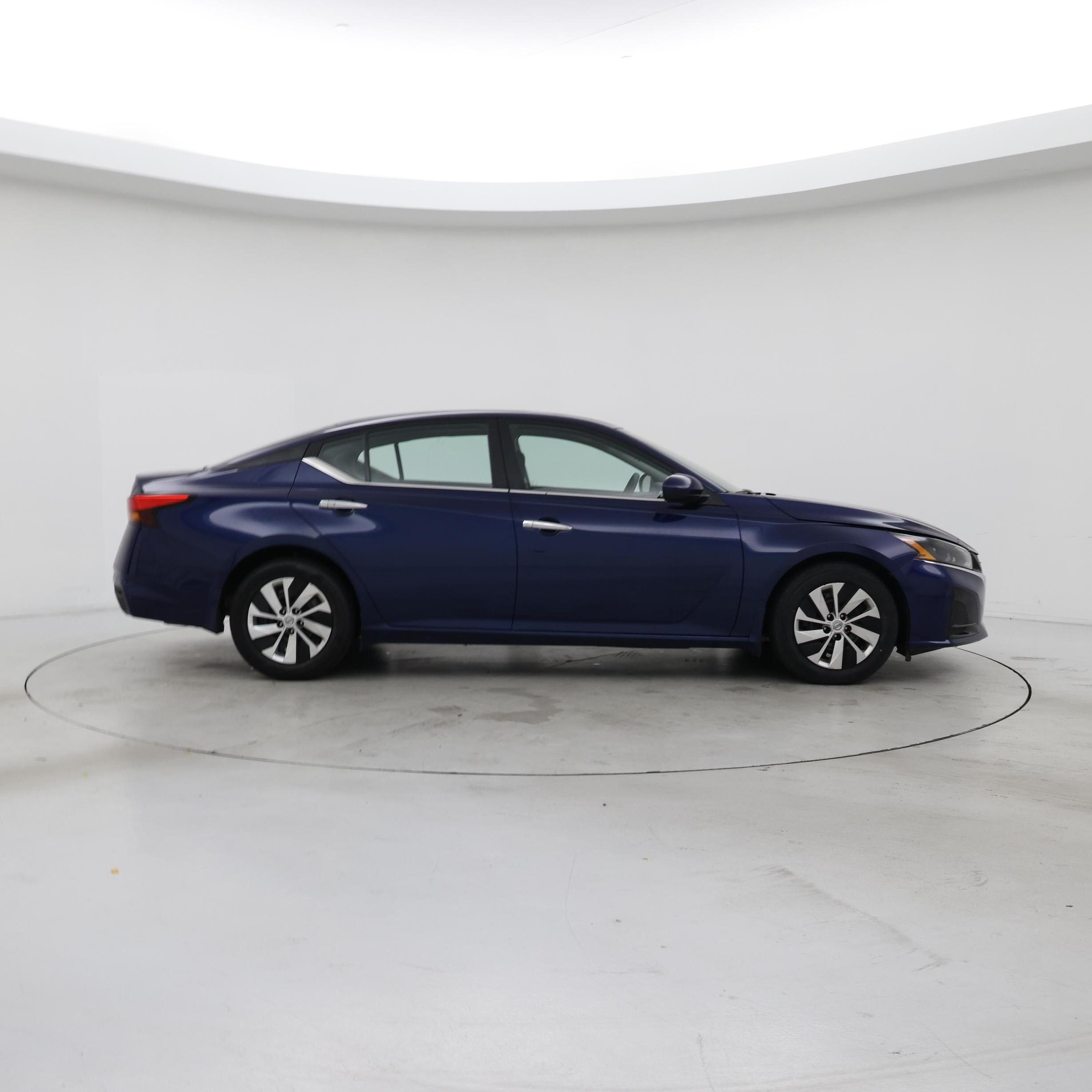 Thumbnail: 2023 Nissan Altima - 7