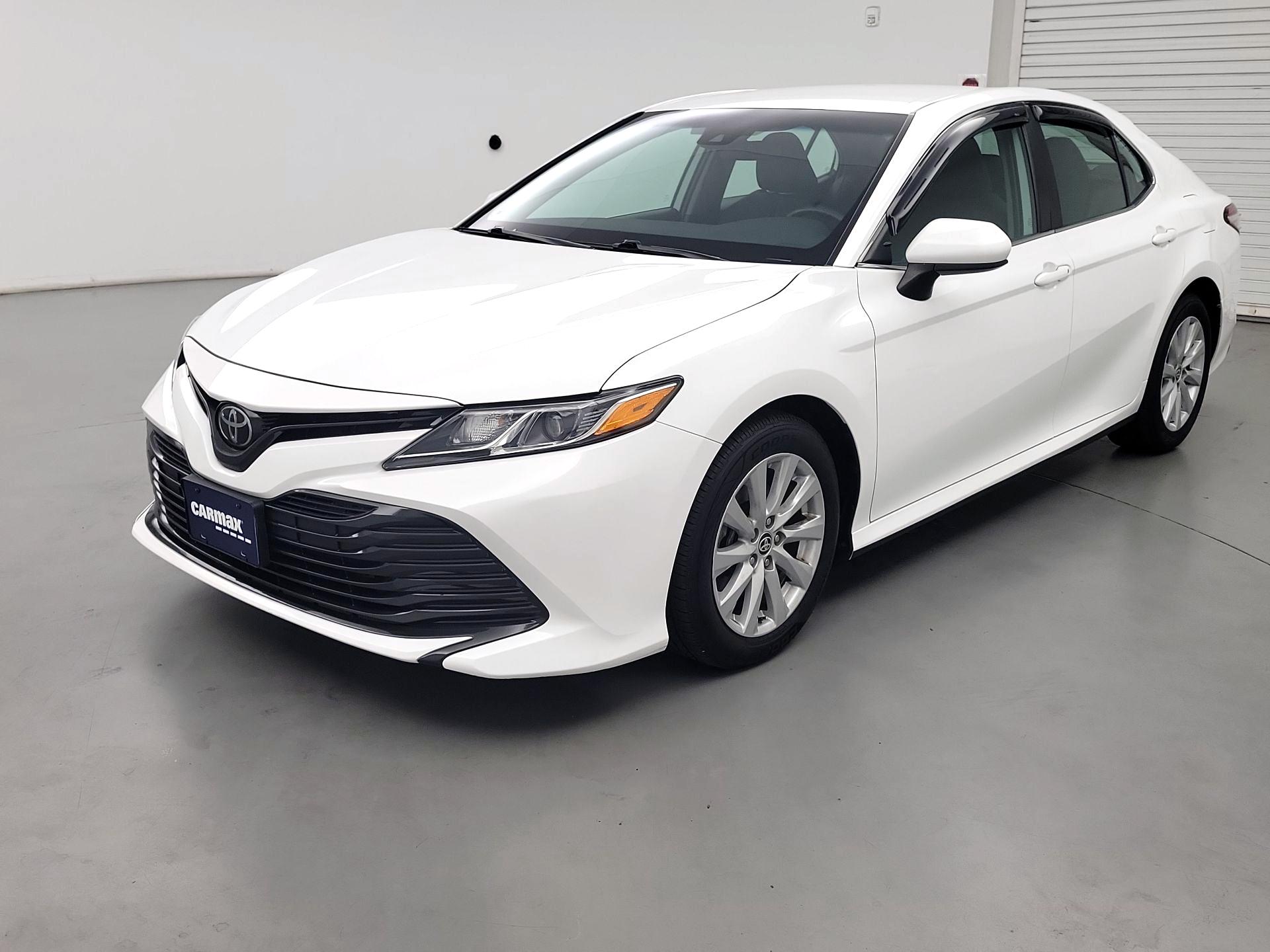Thumbnail: 2020 Toyota Camry - 3