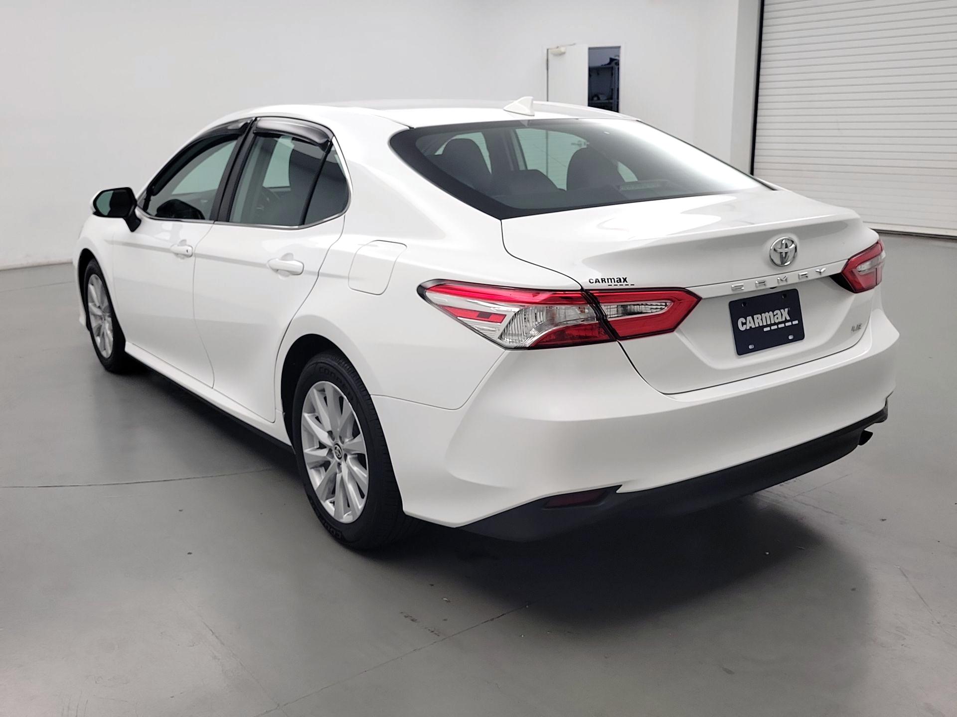 Thumbnail: 2020 Toyota Camry - 7