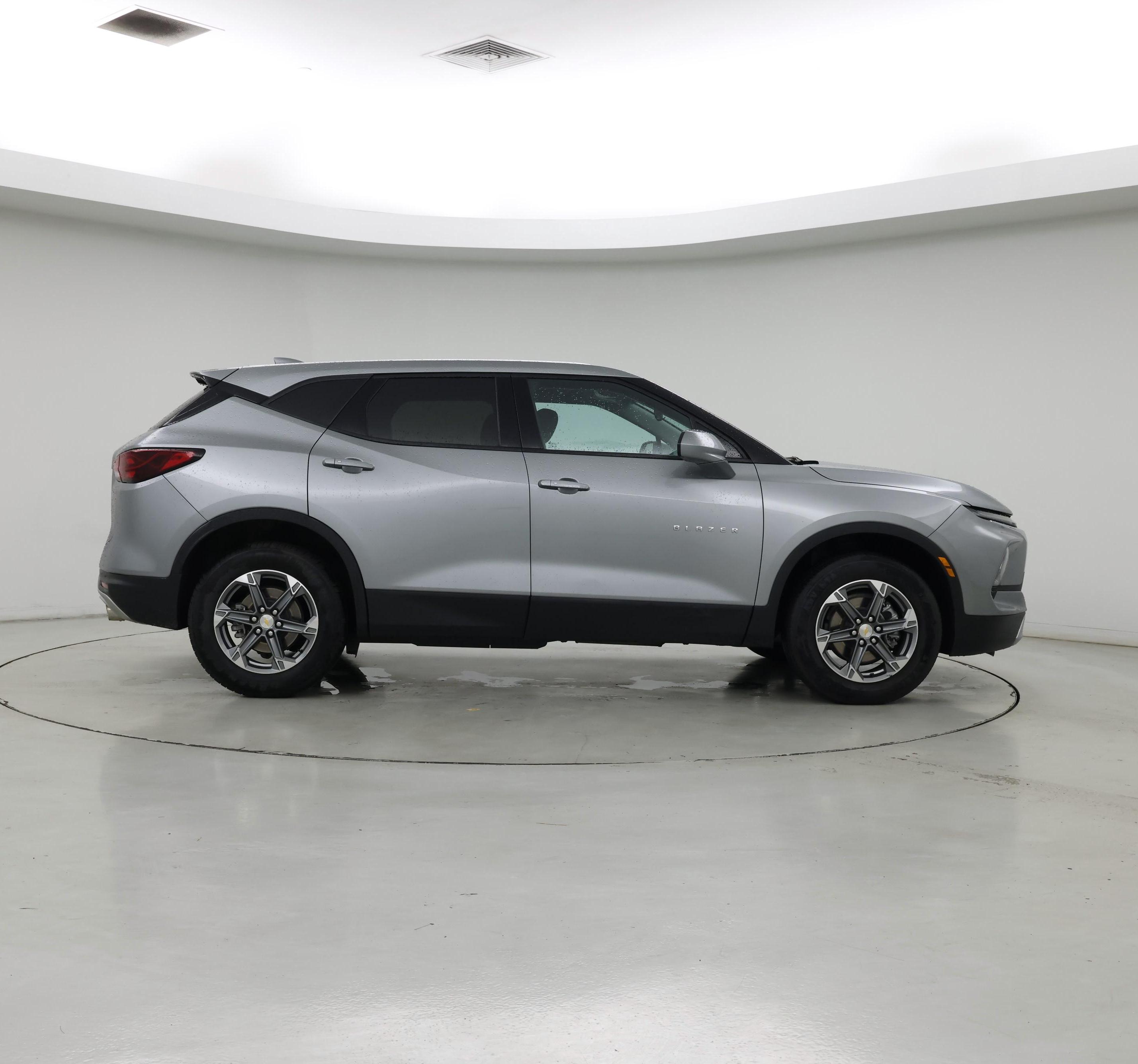 Thumbnail: 2023 Chevrolet Blazer - 7