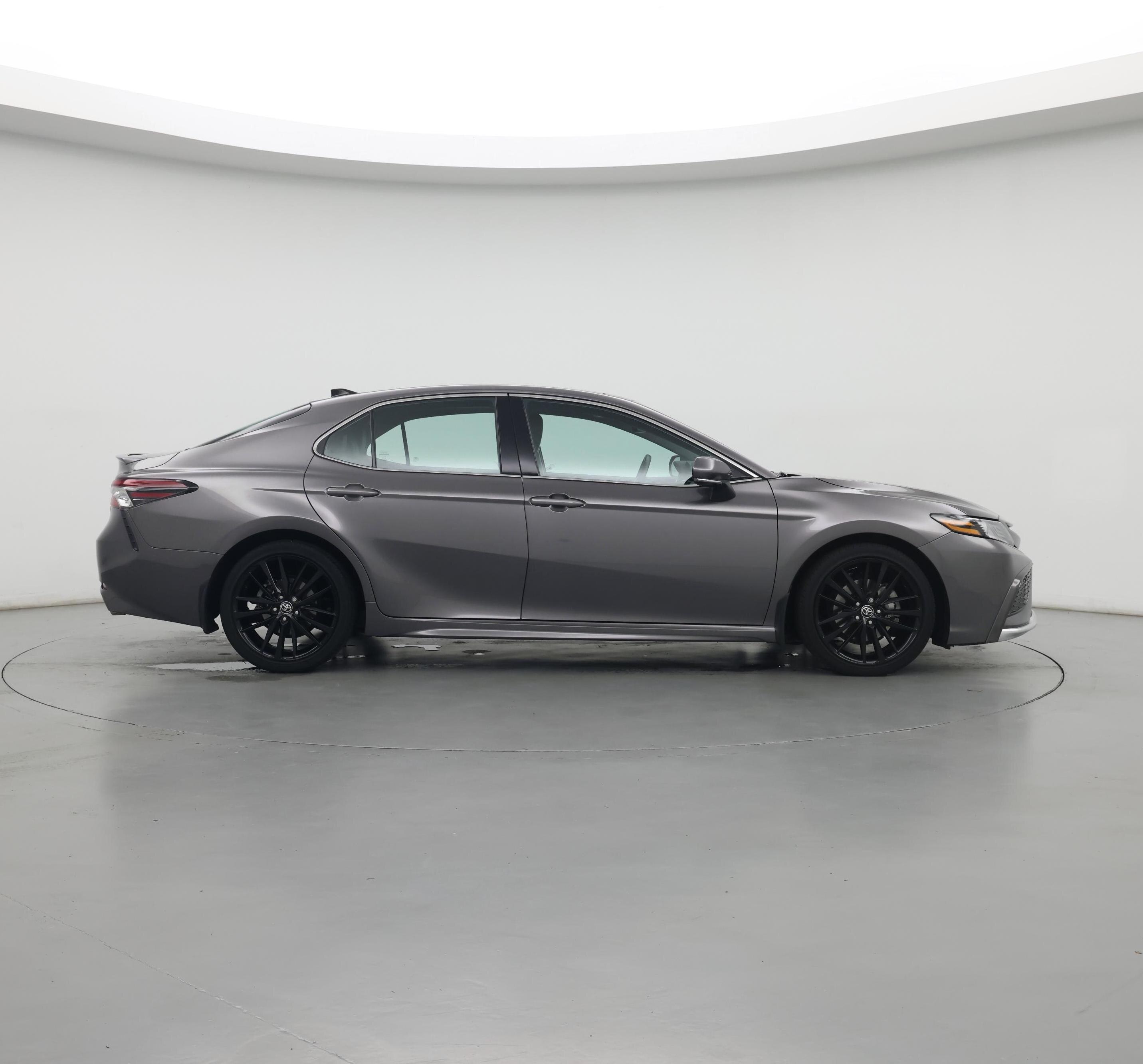 Thumbnail: 2021 Toyota Camry - 7