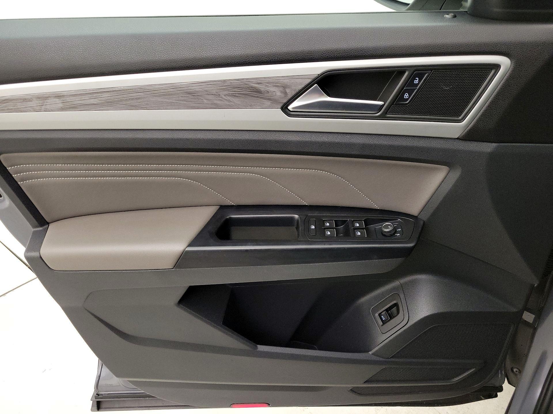 Thumbnail: 2021 Volkswagen Atlas - 12