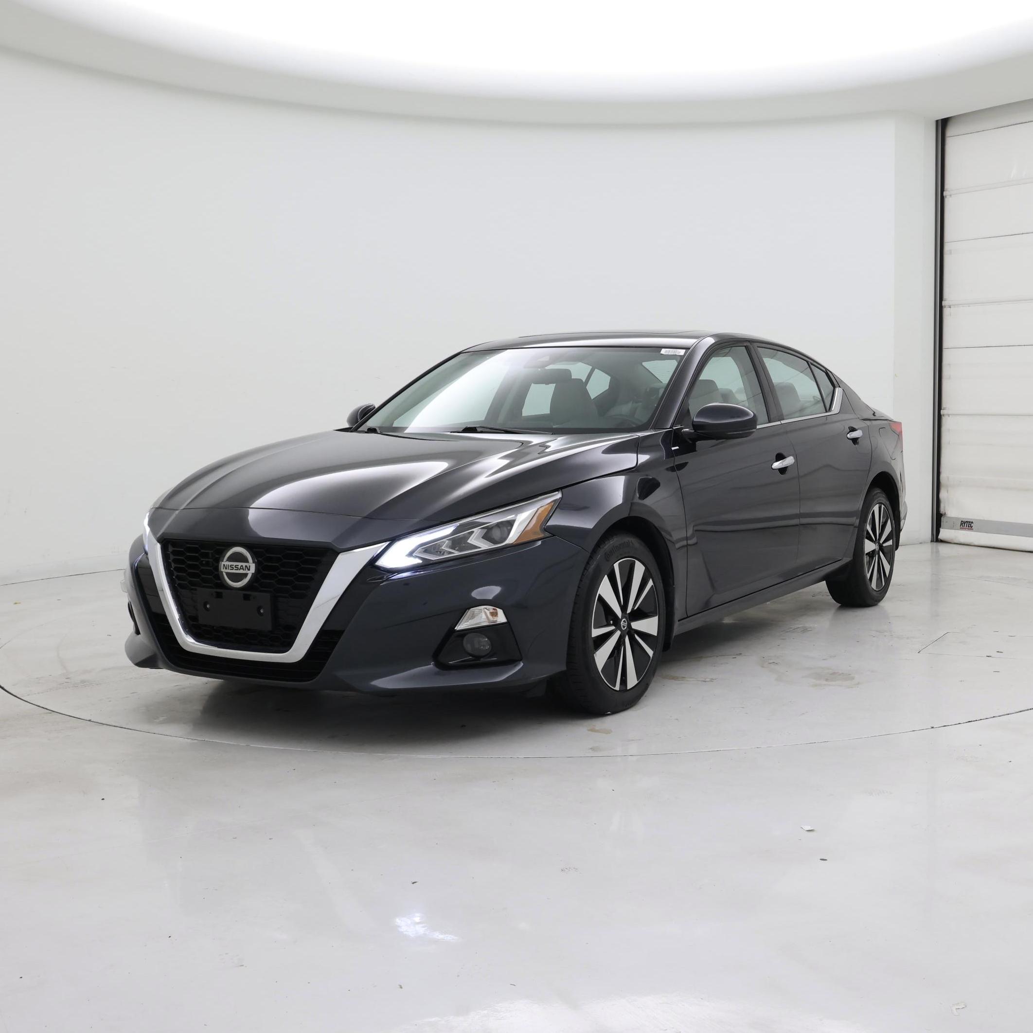 Thumbnail: 2022 Nissan Altima - 4