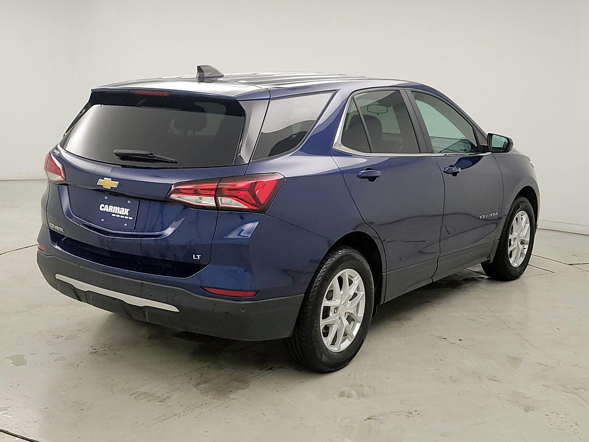 Thumbnail: 2022 Chevrolet Equinox - 5