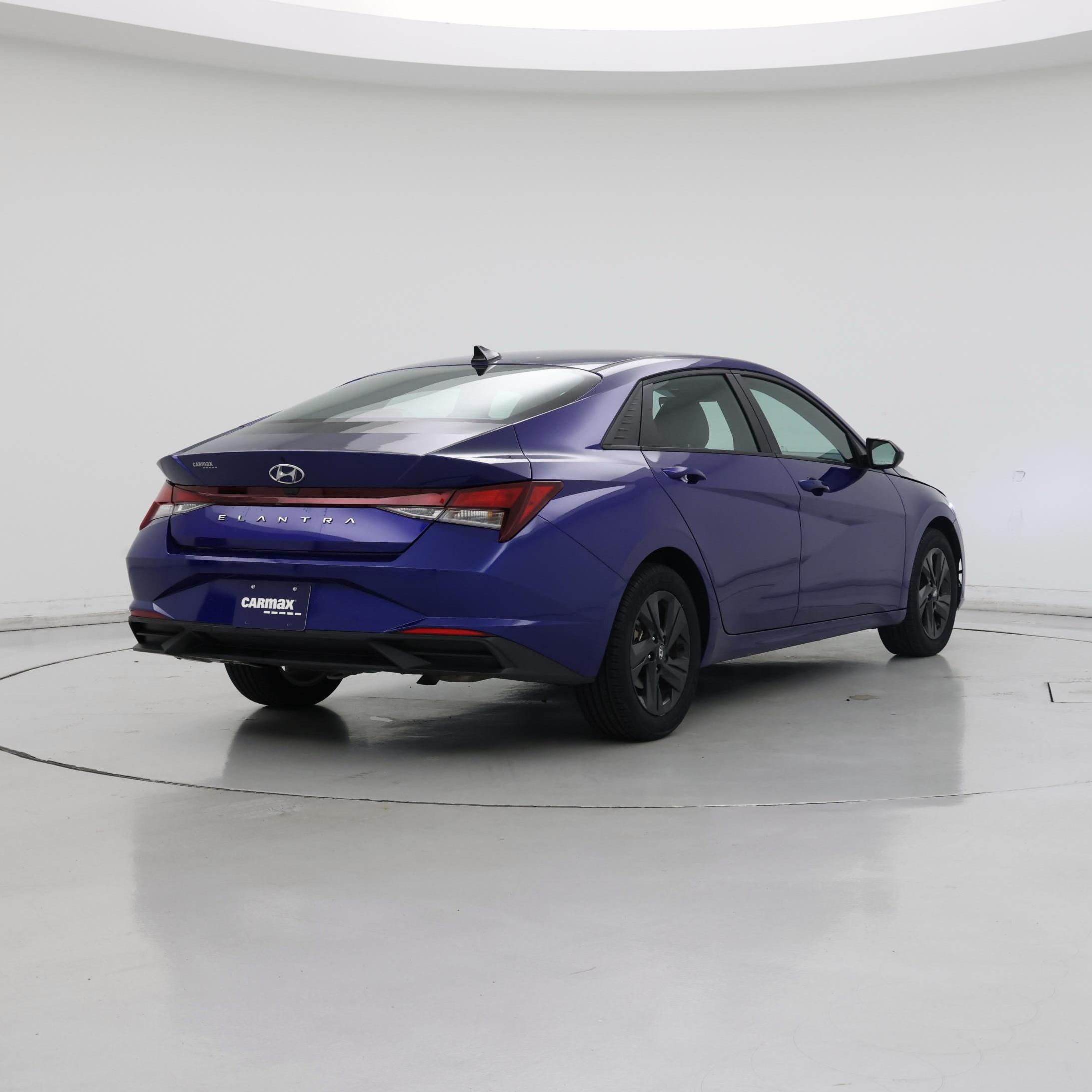 Thumbnail: 2023 Hyundai Elantra - 8
