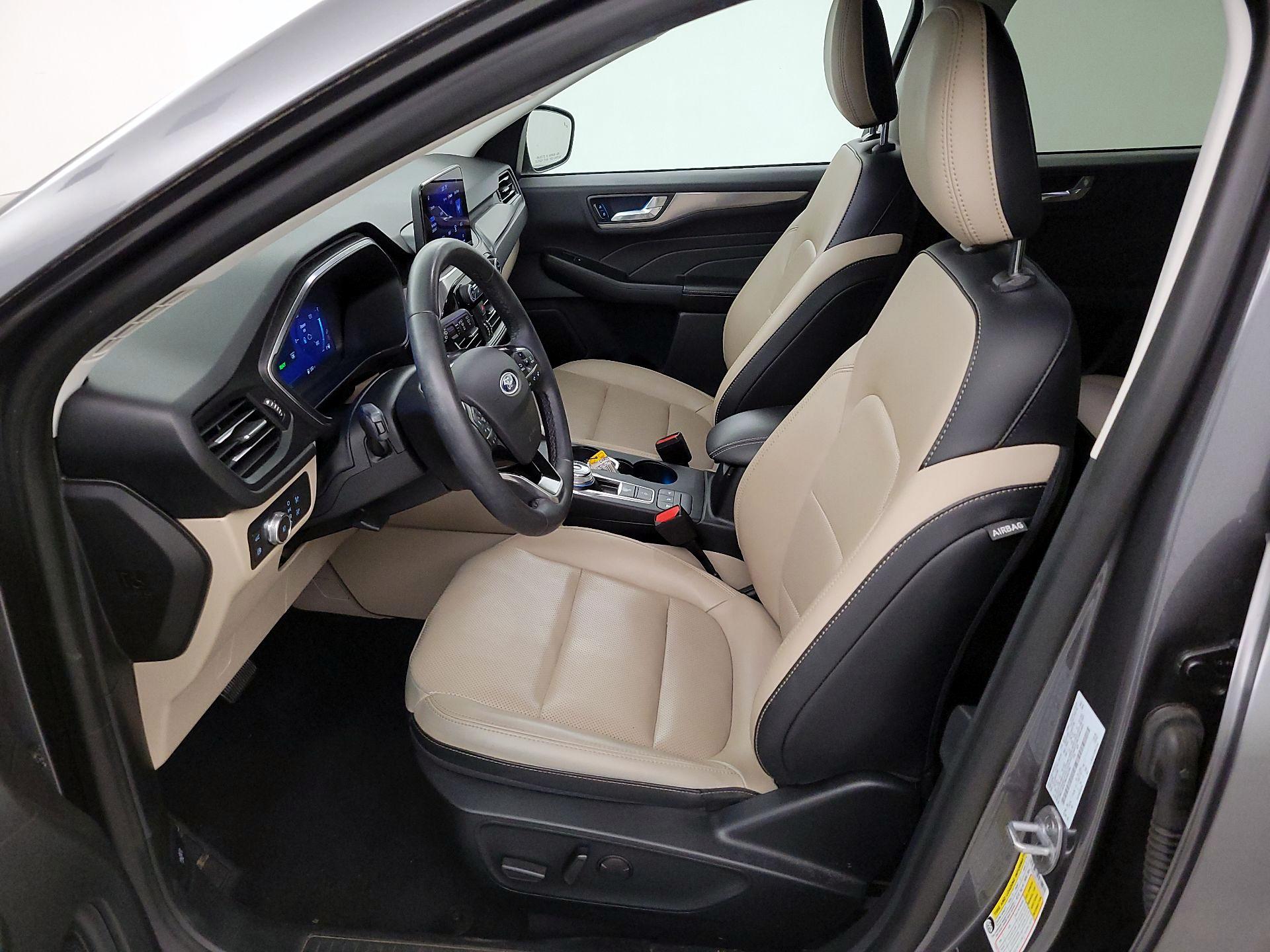 Thumbnail: 2021 Ford Escape - 9