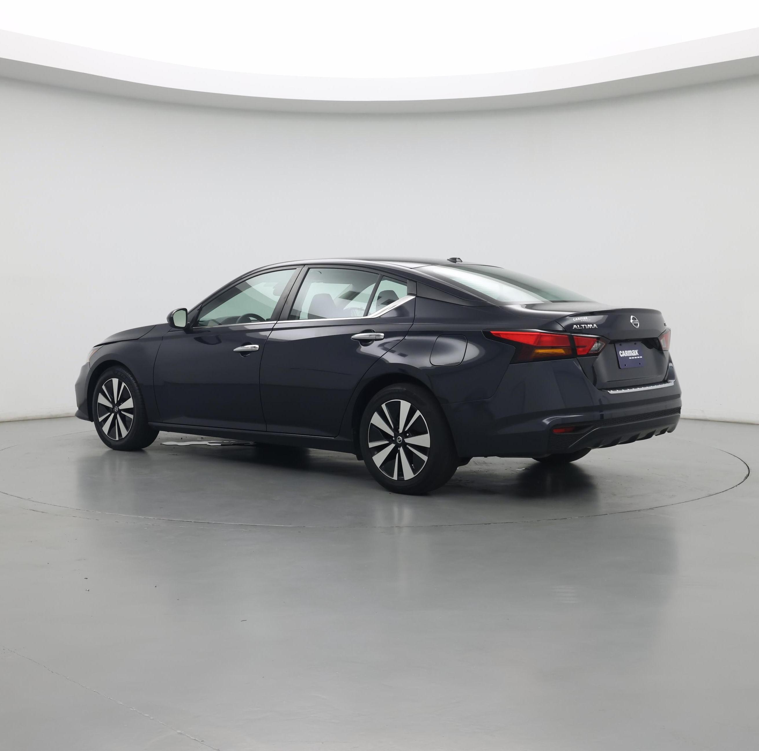 Thumbnail: 2022 Nissan Altima - 3